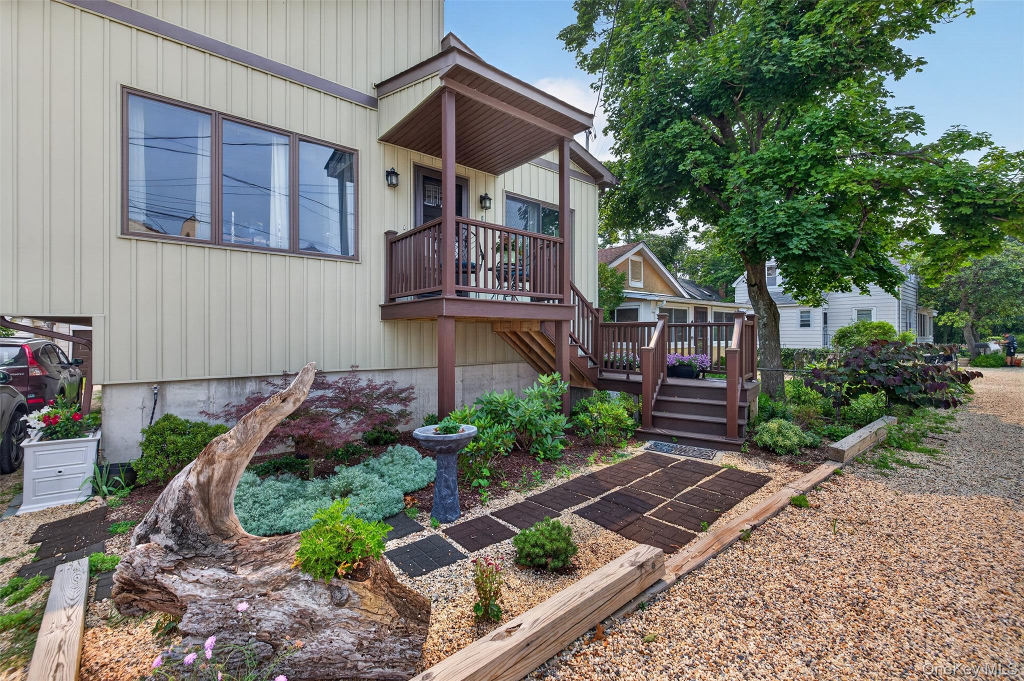 6 Howard Road Property Photo 2