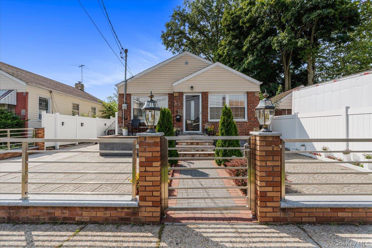 18710 121st Avenue Property Photo 2