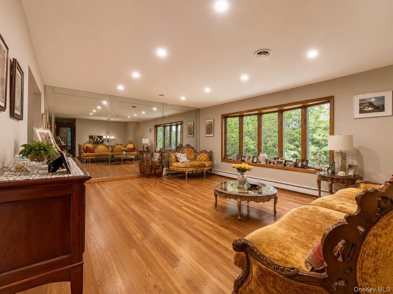 4 Shana Lane Property Photo 13