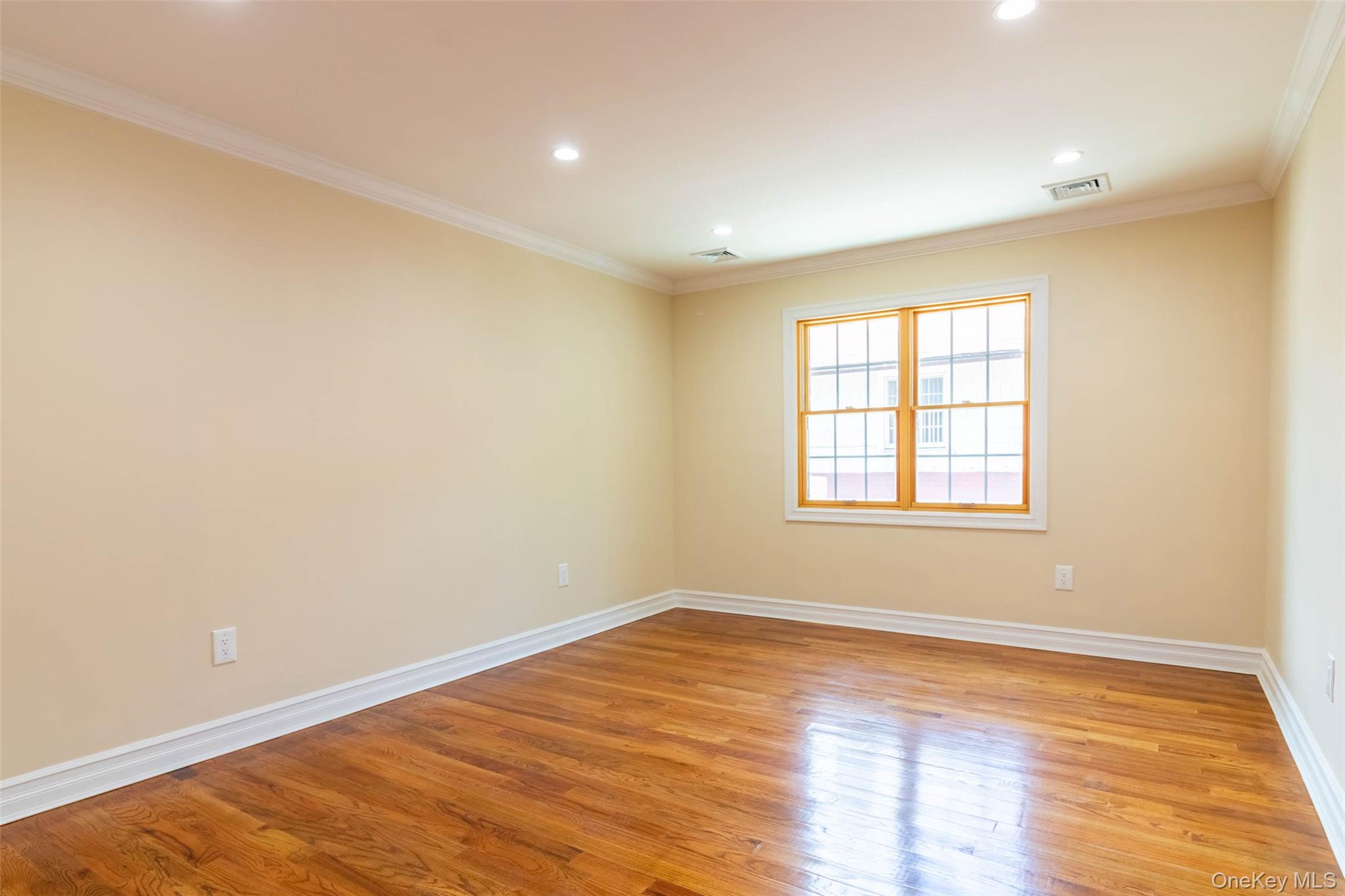 8431 Beverly Road Property Photo 6