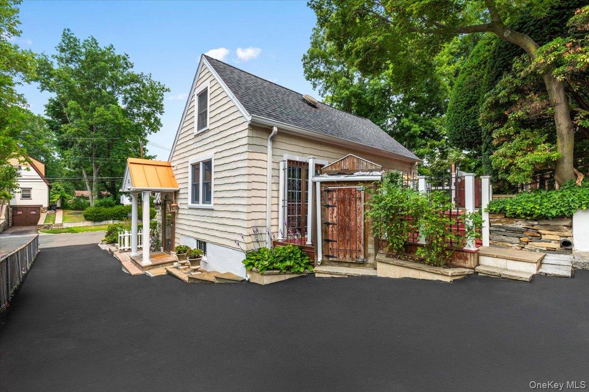 54 Aka 58 Kingston Avenue Property Photo 6