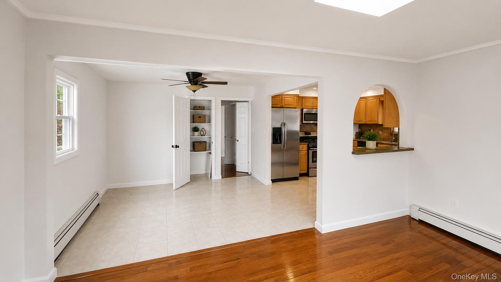 51 E Hollywood Avenue Property Photo 4