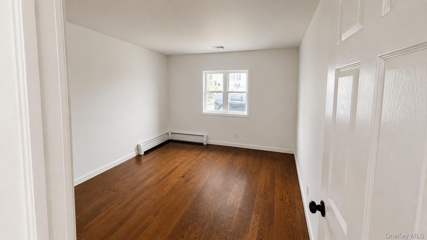 51 E Hollywood Avenue Property Photo 24