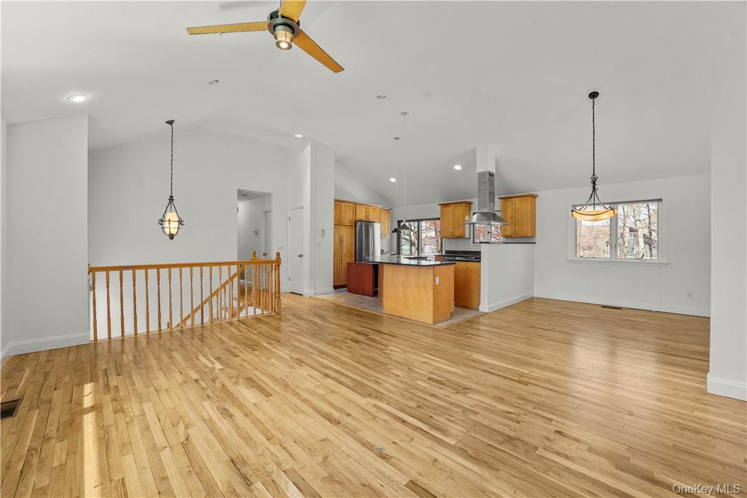 6 Scarborough Circle Property Photo 6
