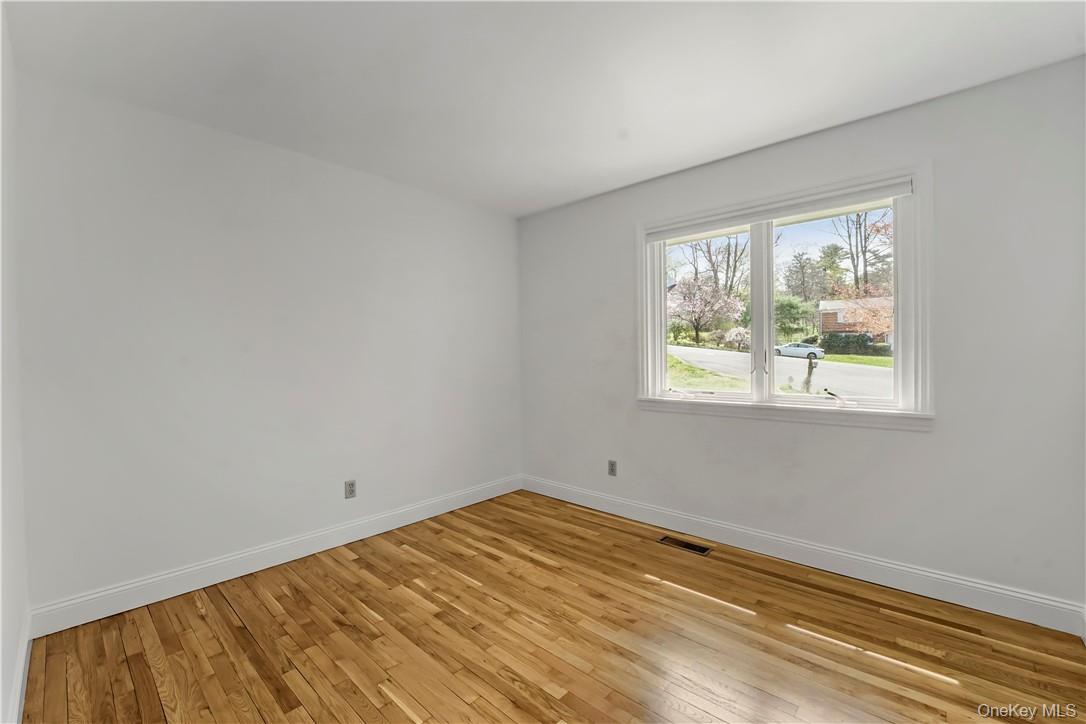 6 Scarborough Circle Property Photo 19
