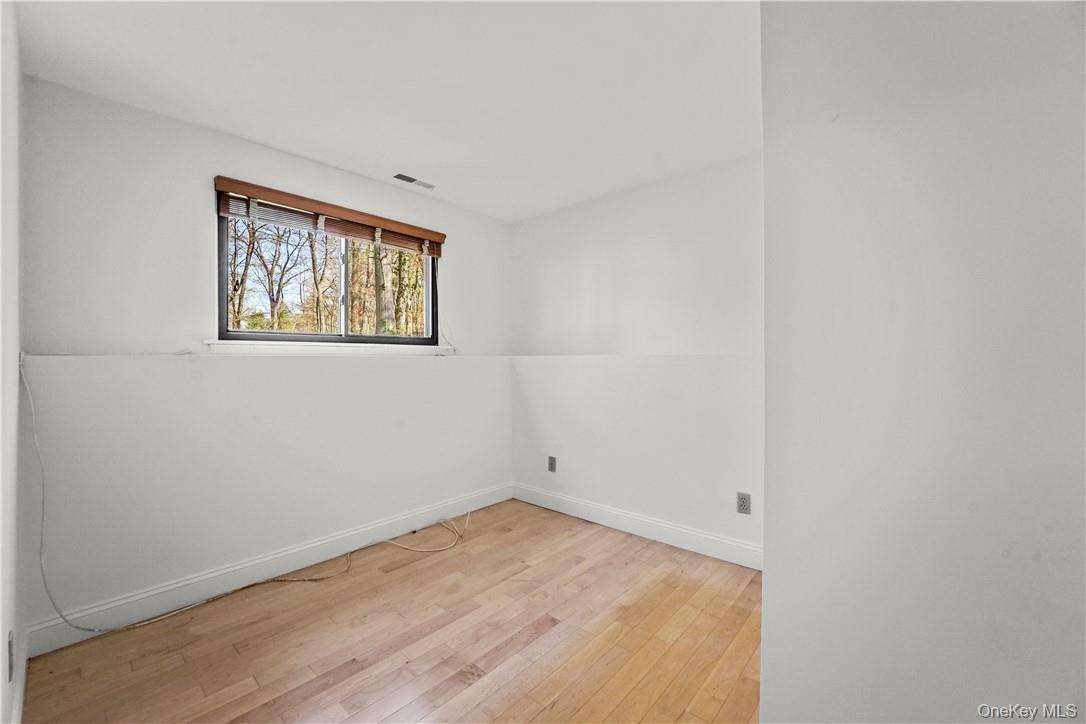 6 Scarborough Circle Property Photo 25