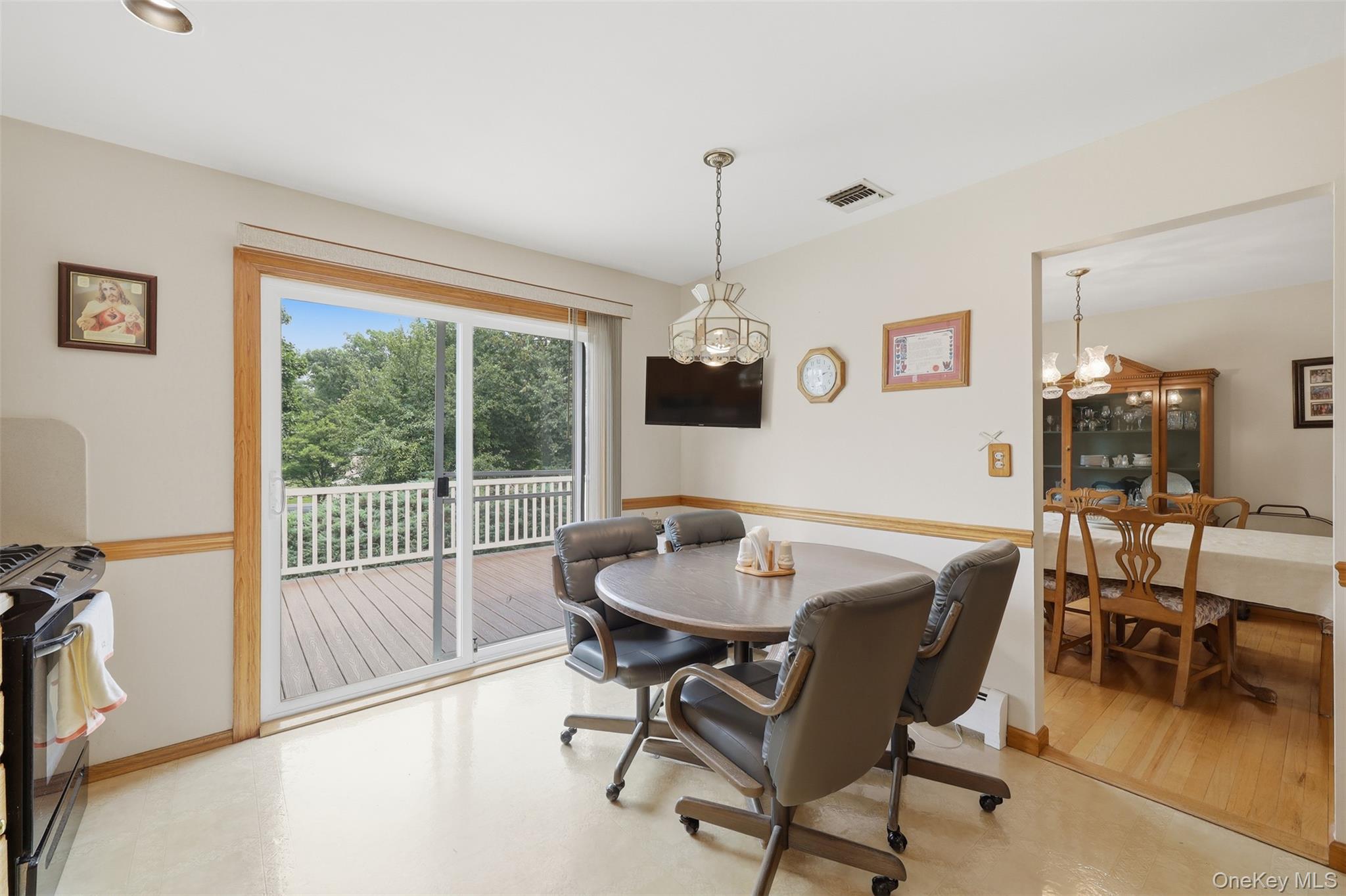 32 Van Zandt Drive Property Photo 12