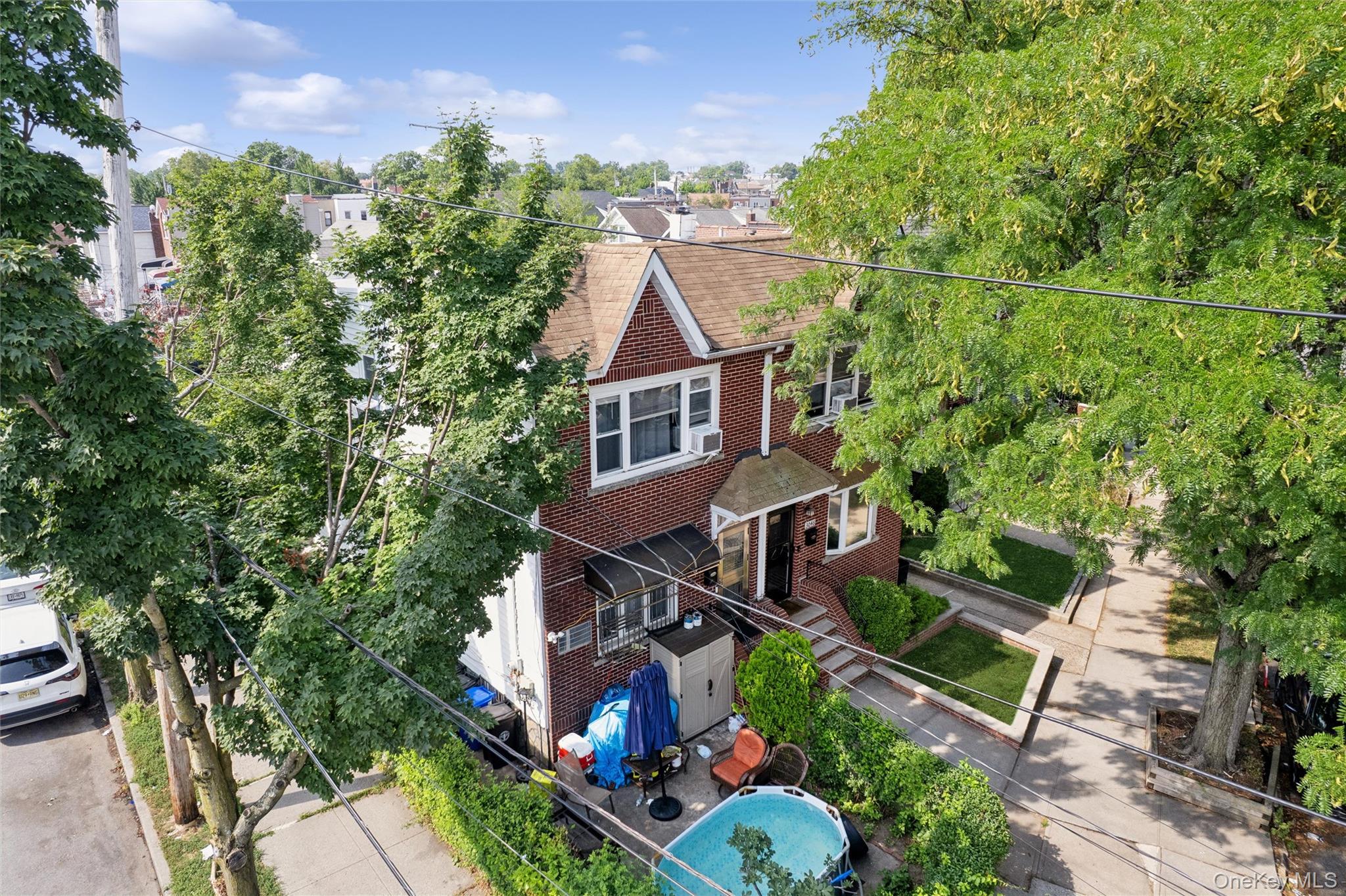 3046 Coddington Avenue Property Photo 8