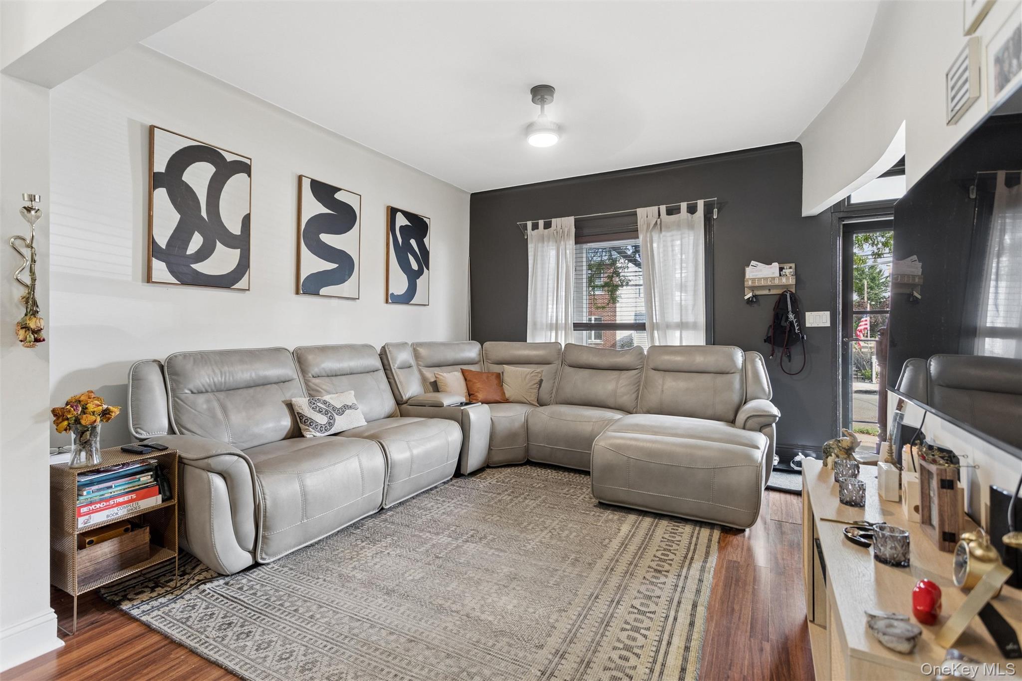 3046 Coddington Avenue Property Photo 12