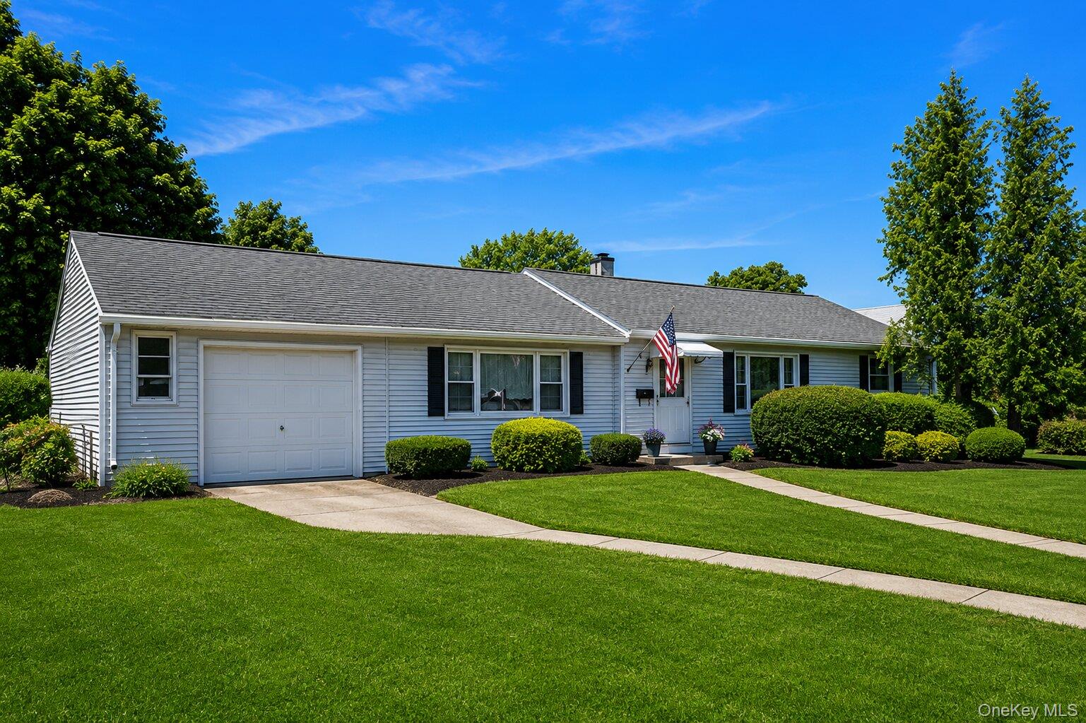 43 Plainedge Drive Property Photo 2