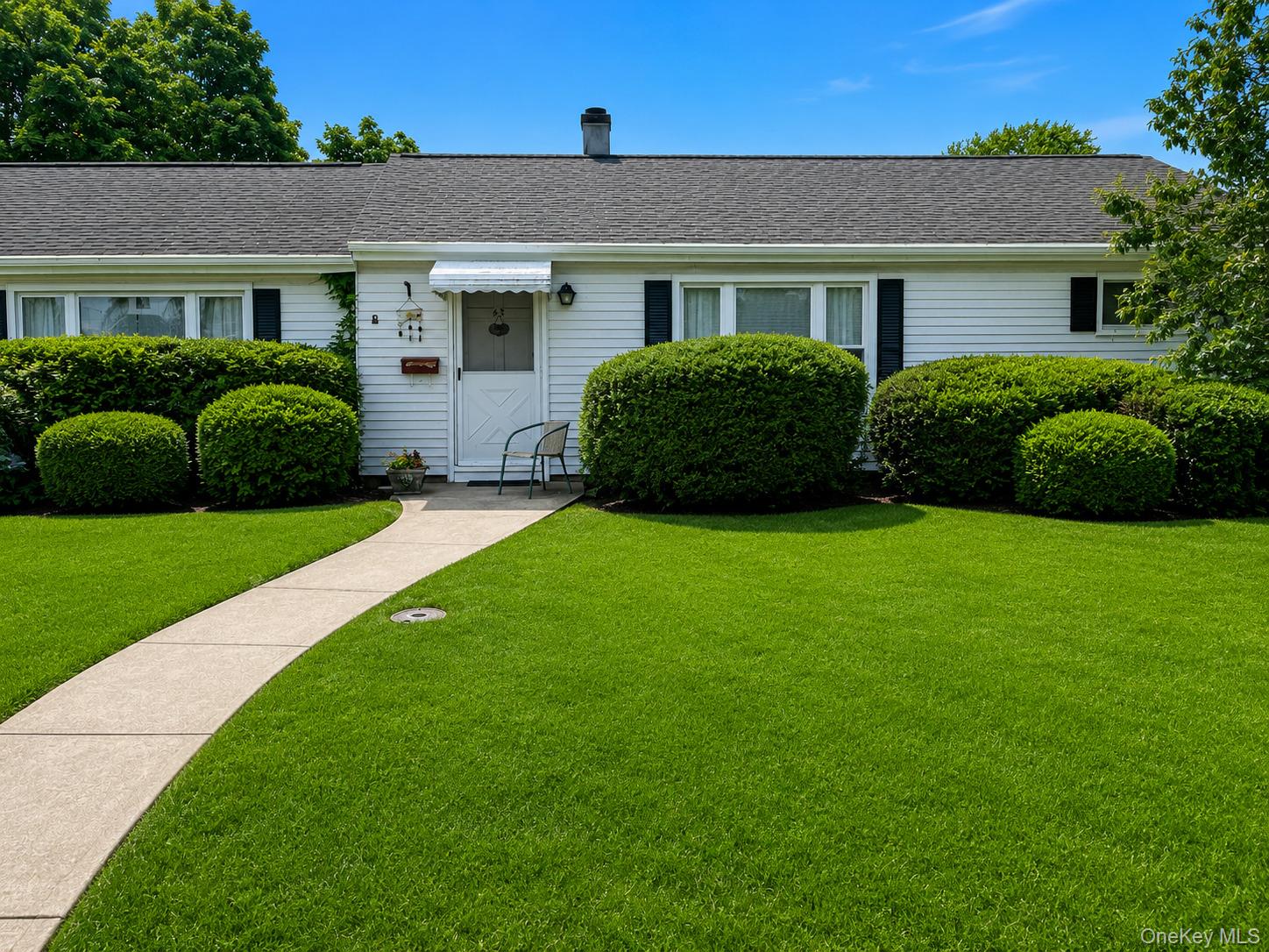 43 Plainedge Drive Property Photo 5