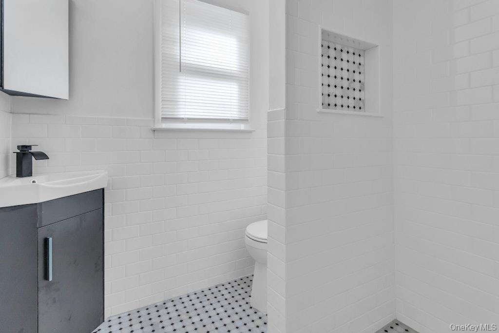 6 Emerald Drive Property Photo 22