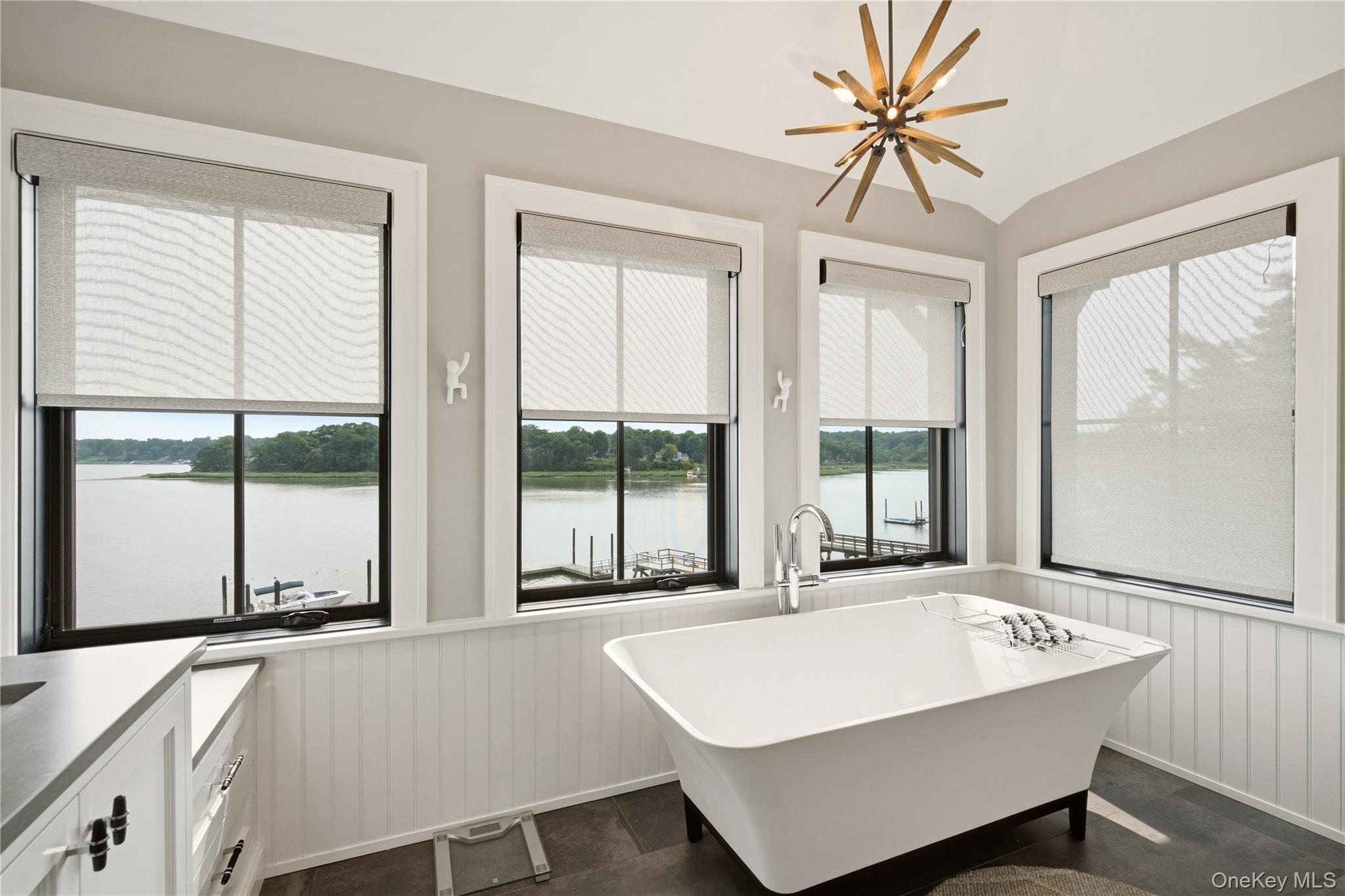 389 Asharoken Avenue Property Photo 29