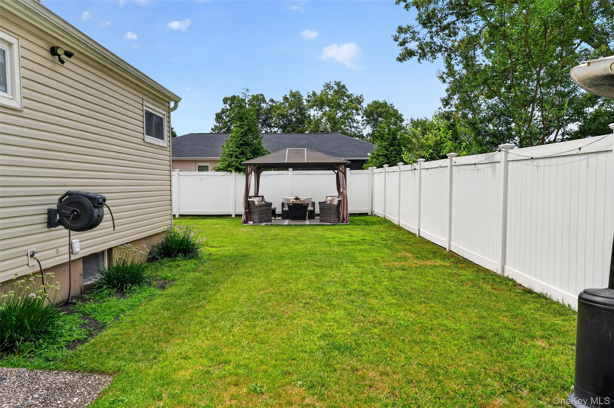 50 Lantern Street Property Photo 3