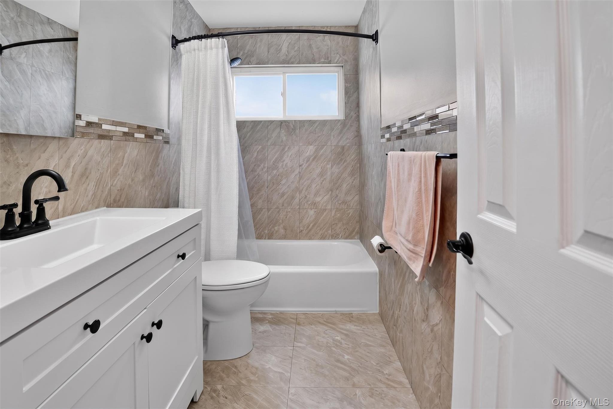 50 Lantern Street Property Photo 18