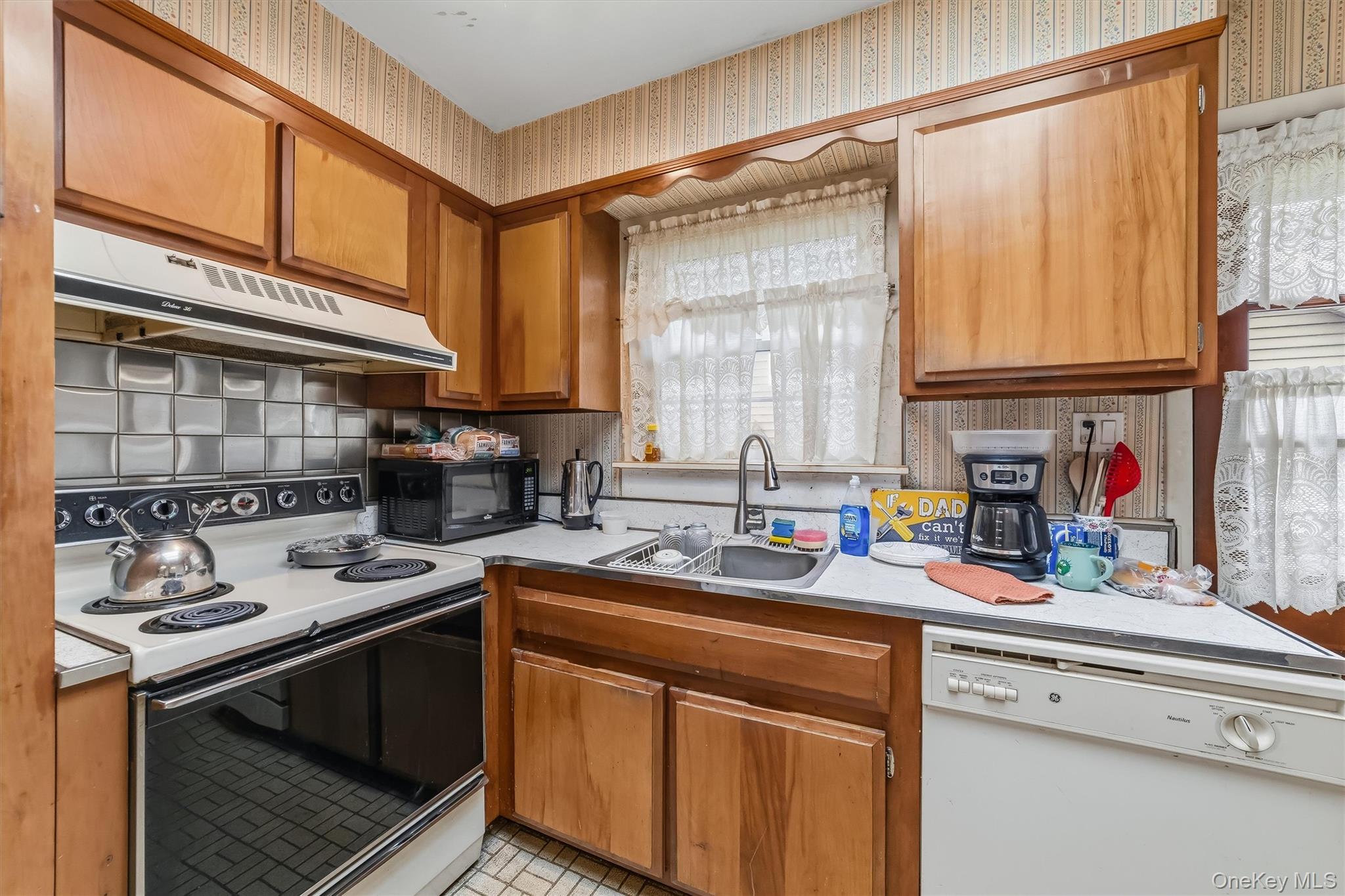 55 Sunset Drive Property Photo 16