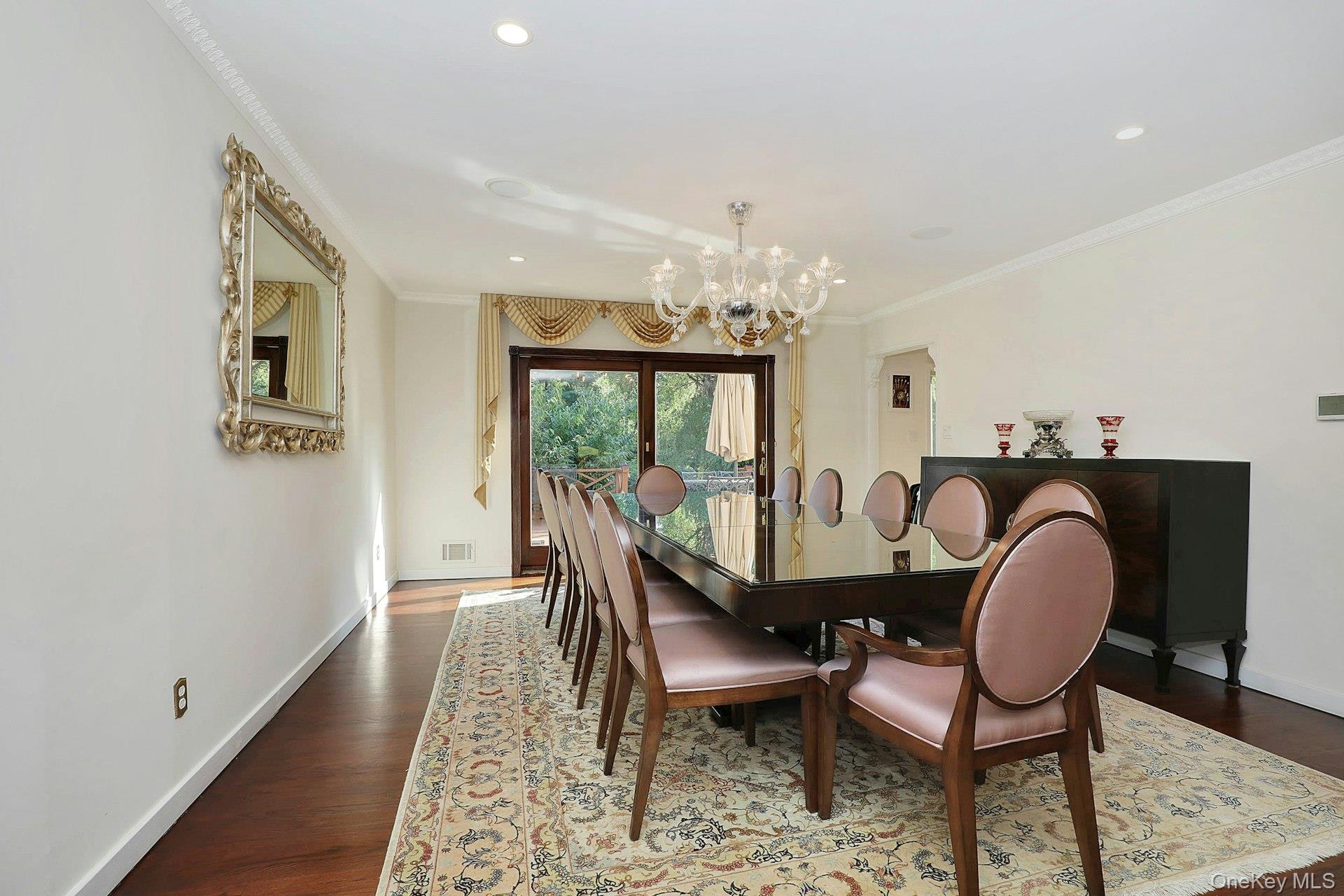 650 Bryant Avenue Property Photo 6