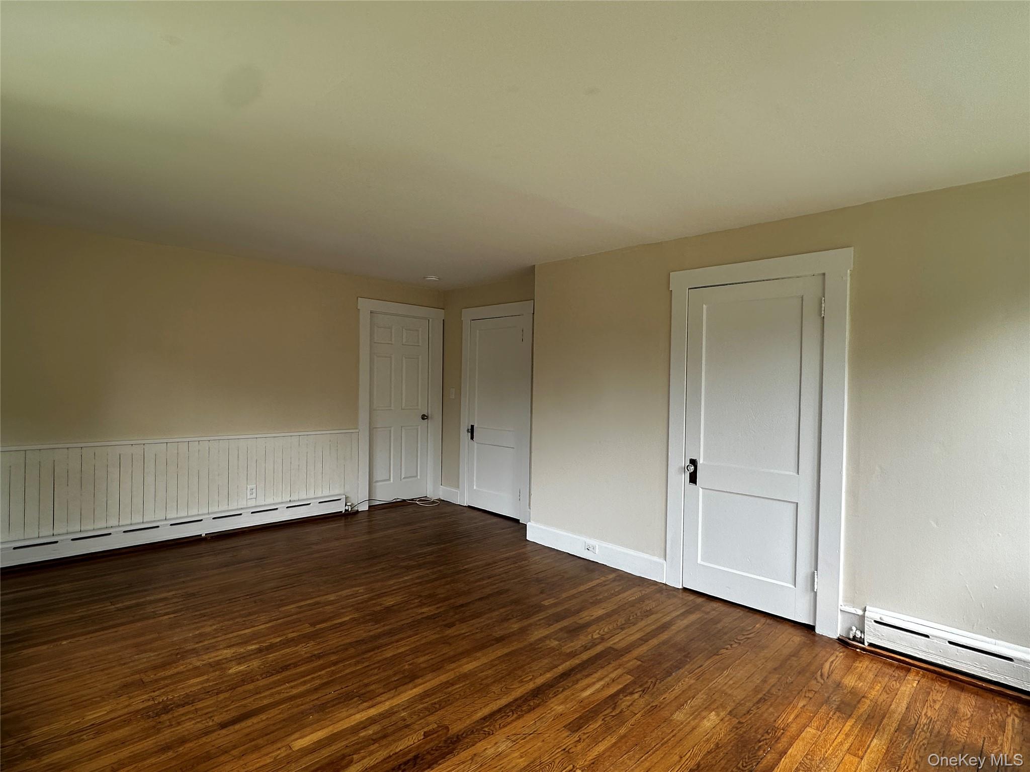245-249 Lattintown Road Property Photo 10