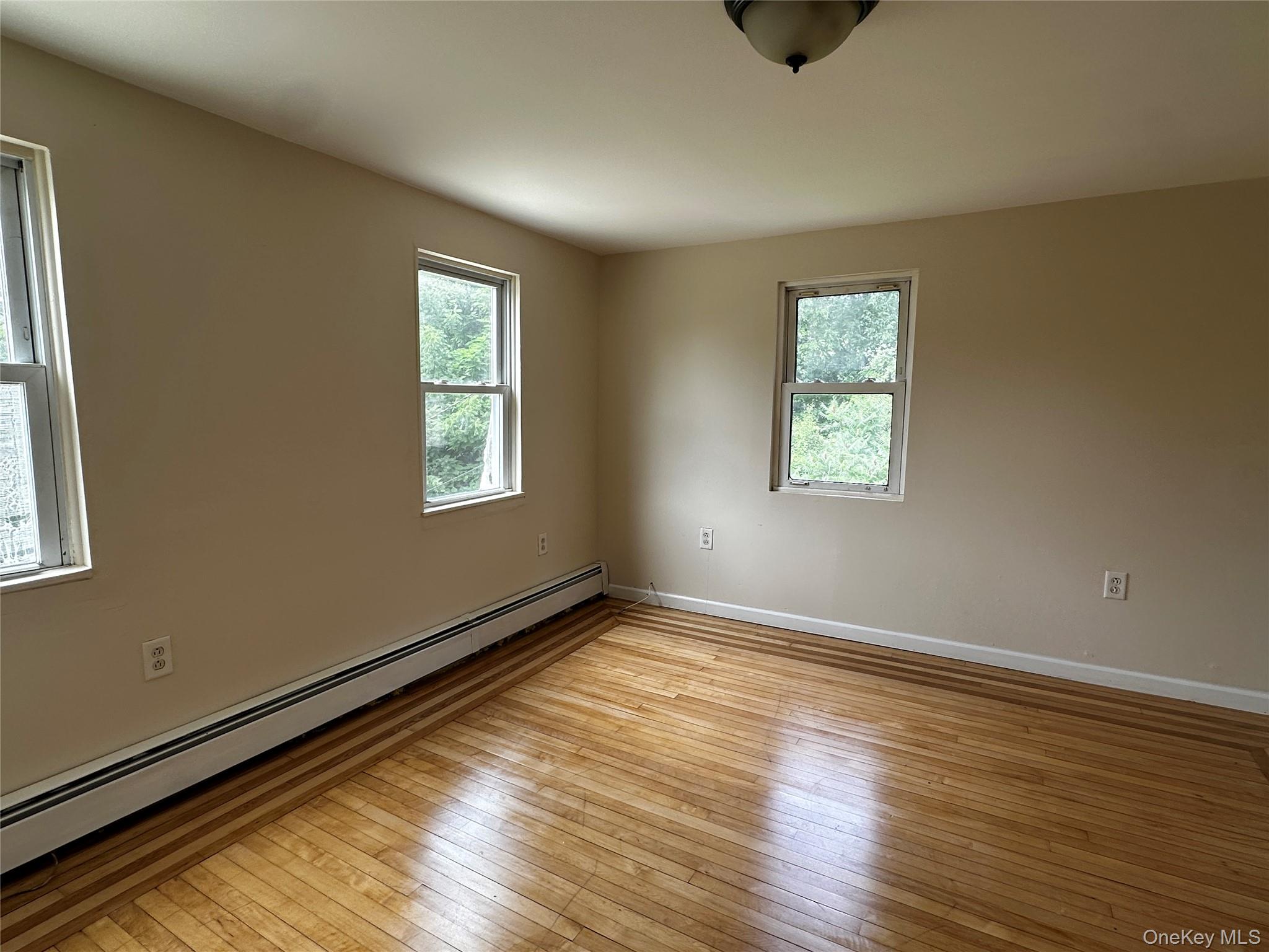 245-249 Lattintown Road Property Photo 16