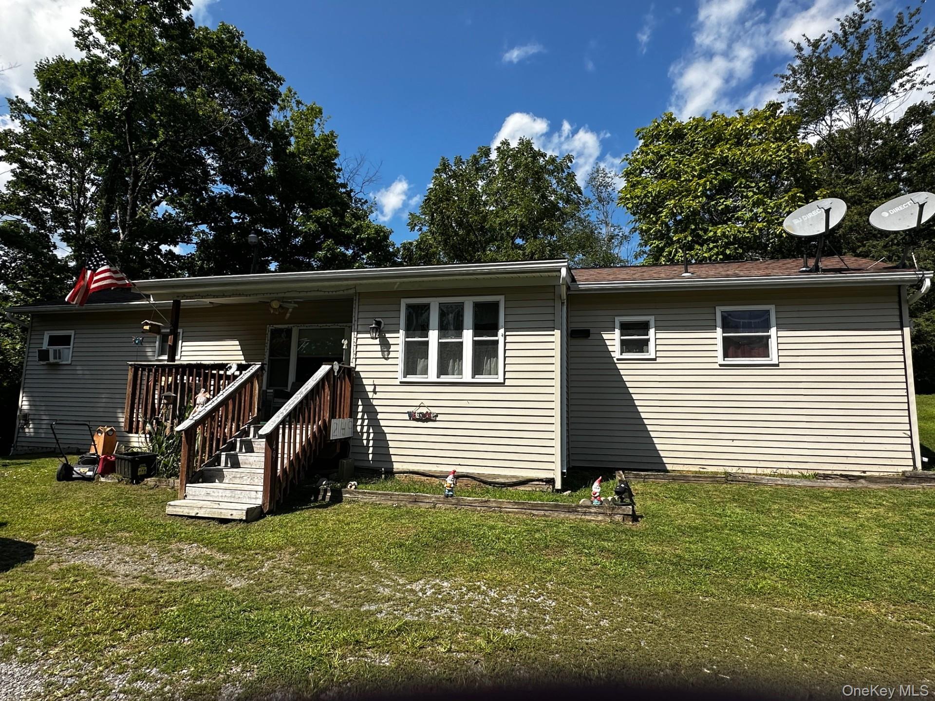 245-249 Lattintown Road Property Photo 32