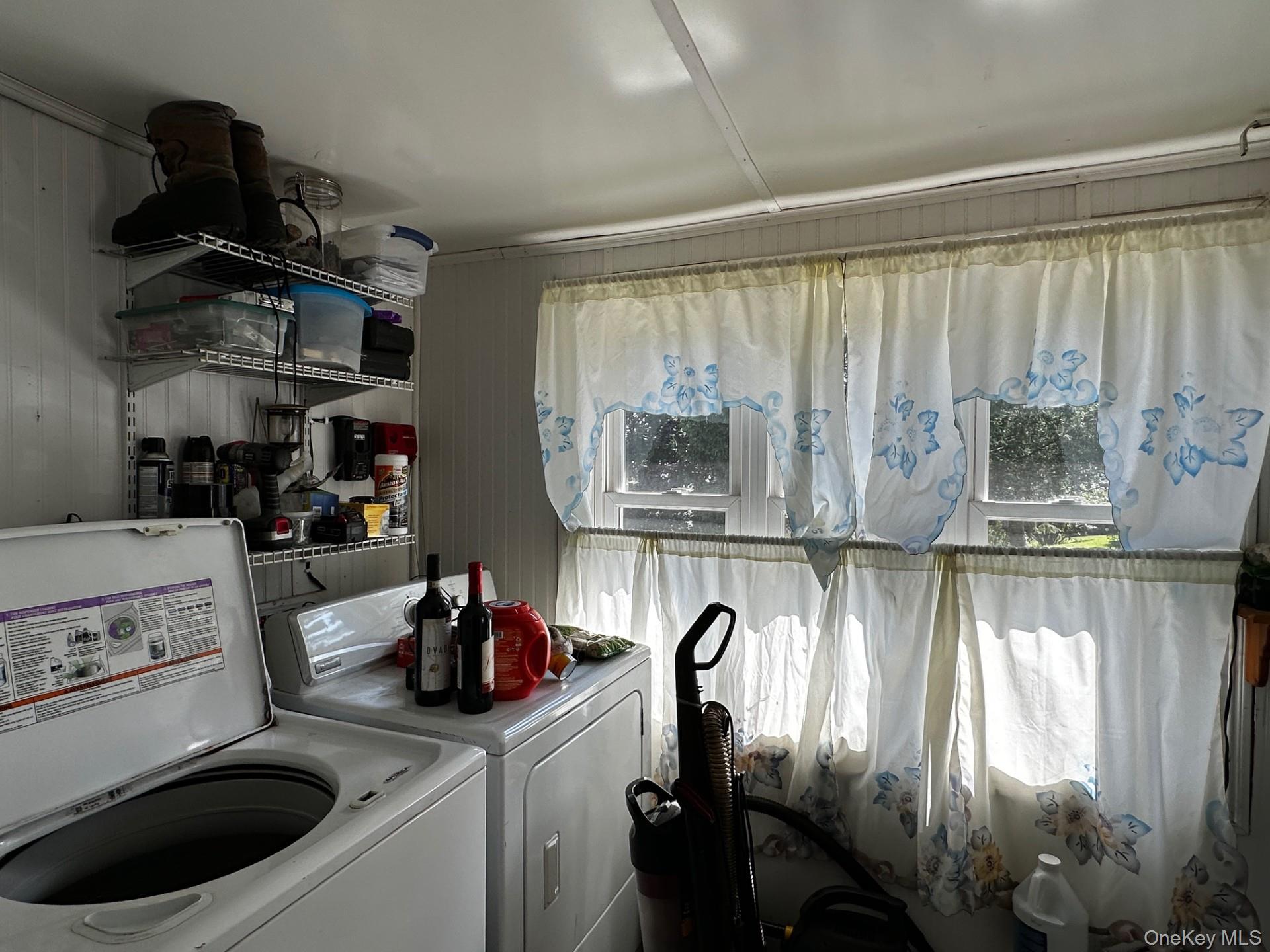 245-249 Lattintown Road Property Photo 38