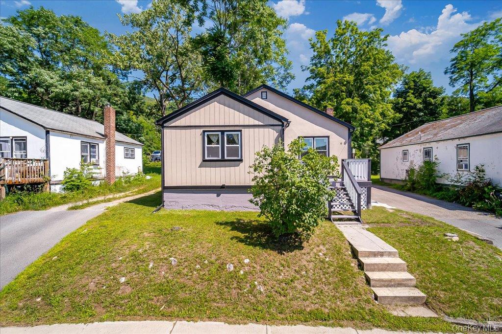 6 Hill Street Property Photo 2