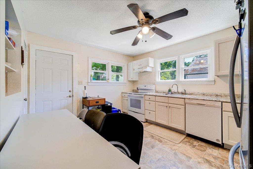 6 Hill Street Property Photo 13