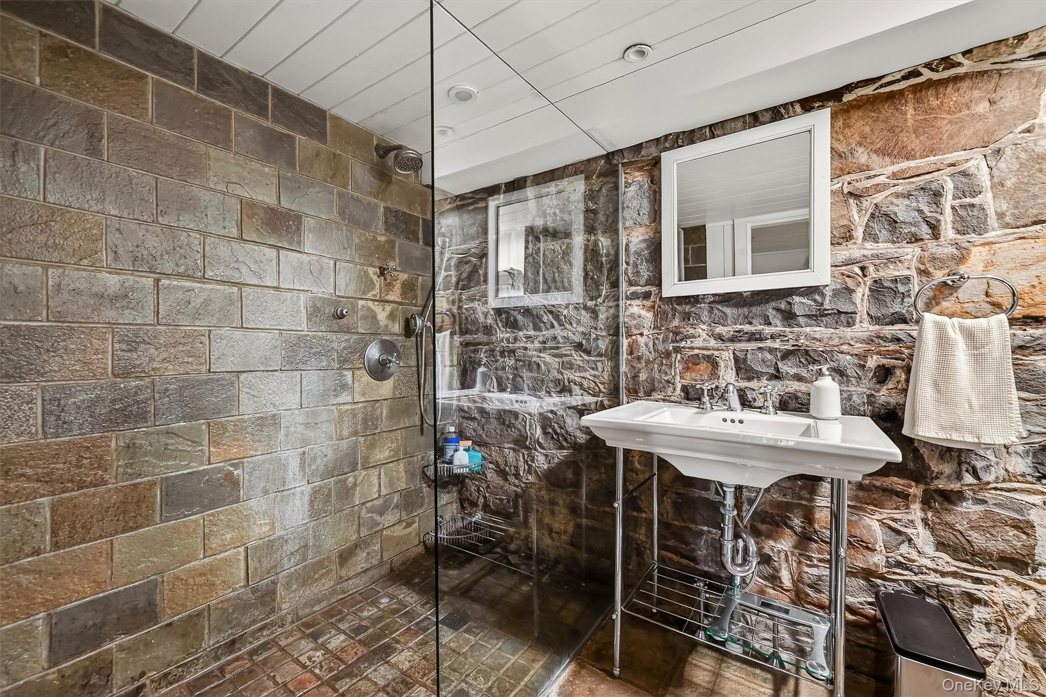 123 Collabar Road Property Photo 27