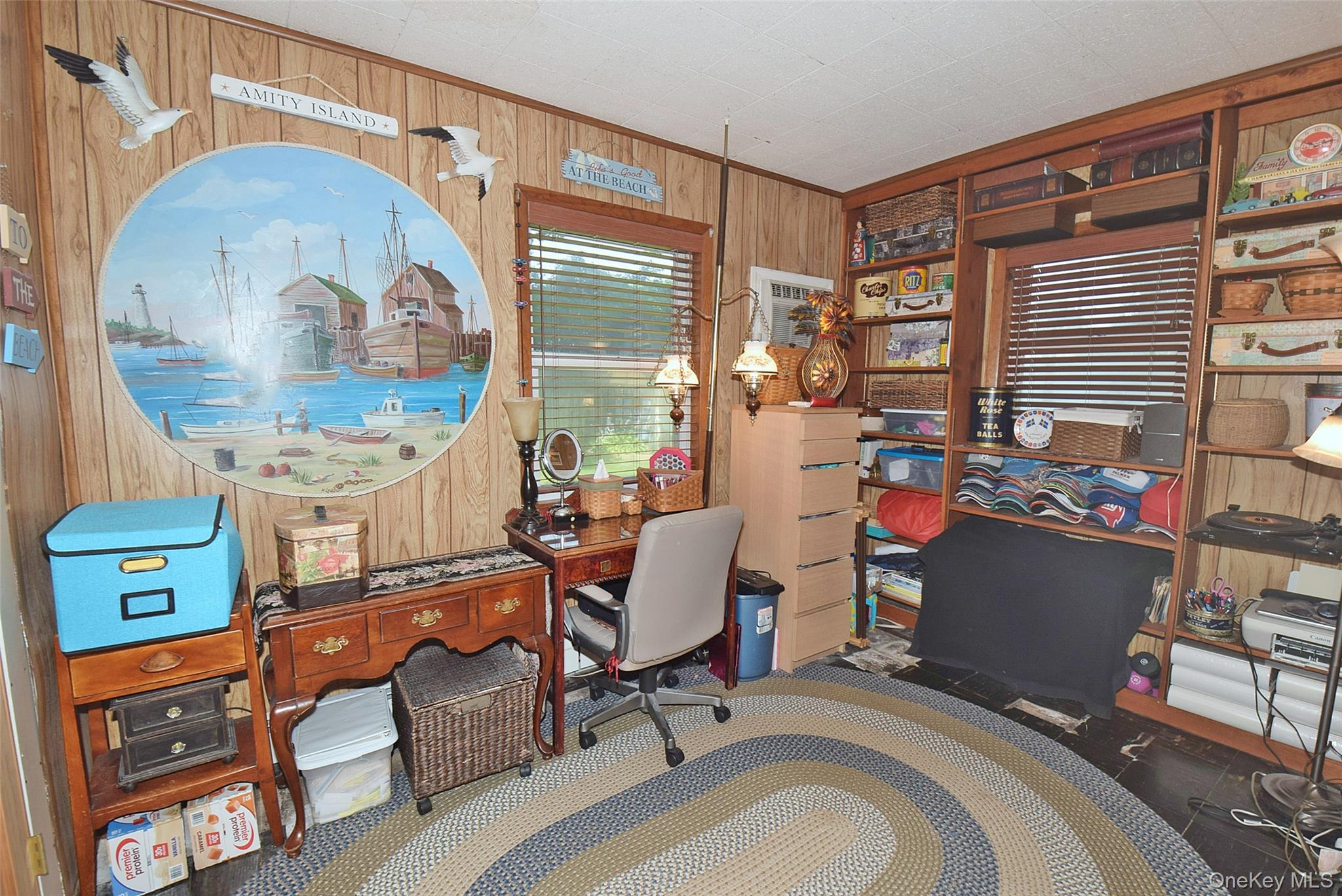 48 Barnyard Lane Property Photo 11