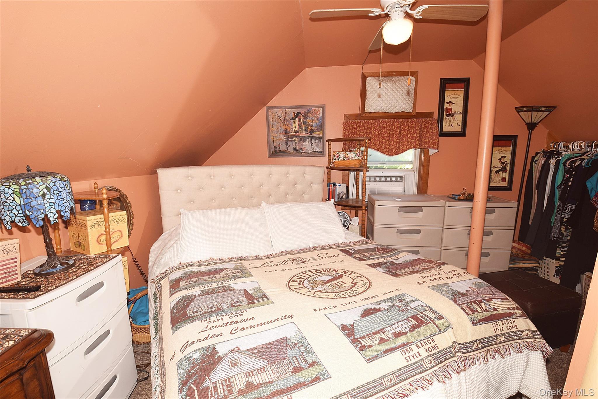 48 Barnyard Lane Property Photo 12