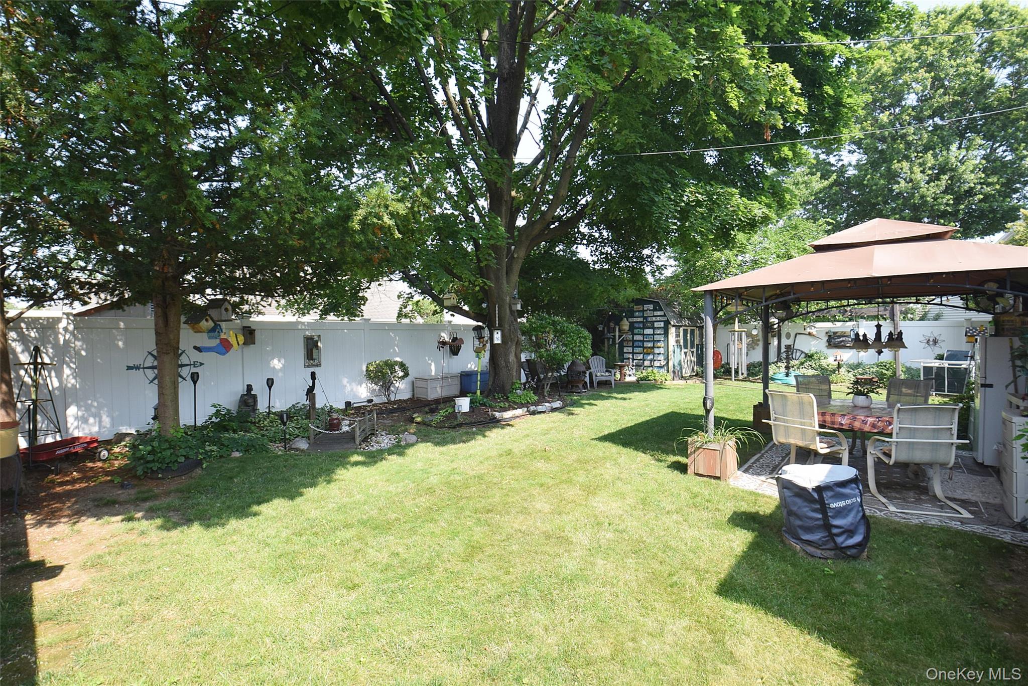 48 Barnyard Lane Property Photo 17