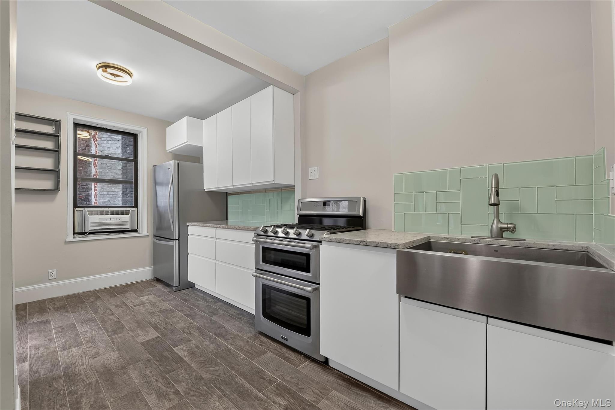 860 Grand Concourse 2n Property Photo 6
