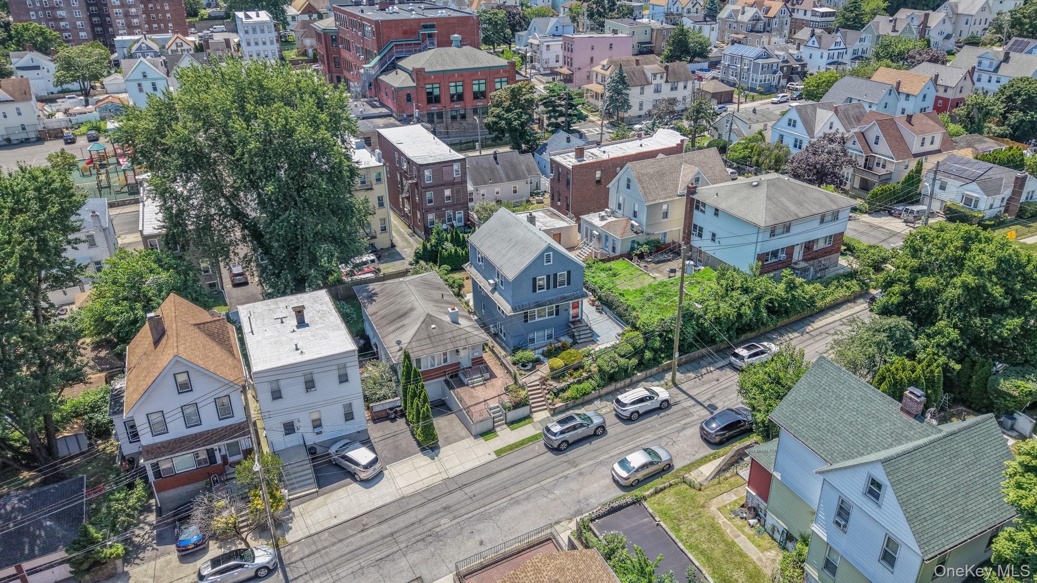 18 Edgewood Avenue Property Photo 2