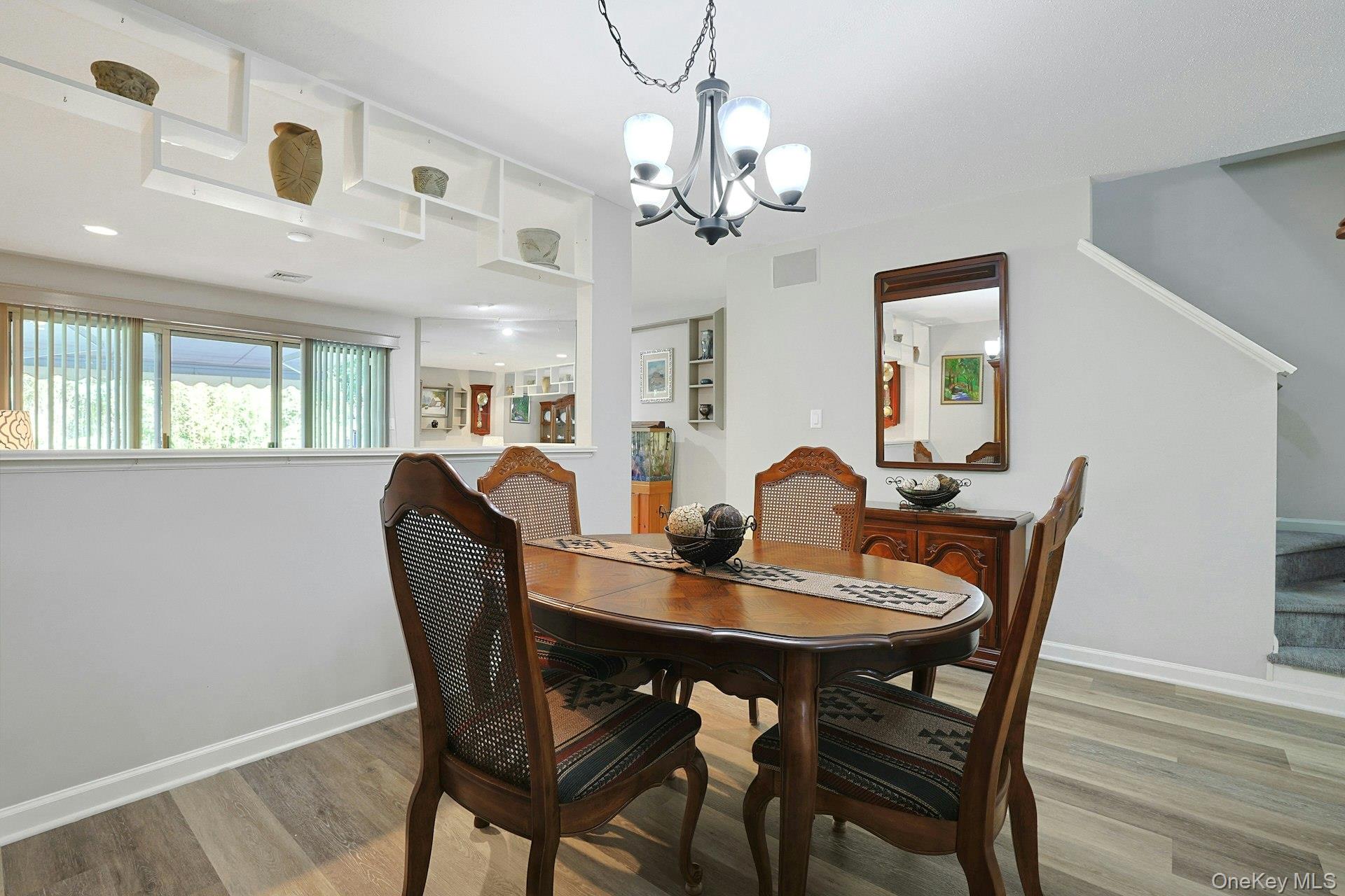 3902 Hickory Court Property Photo 6