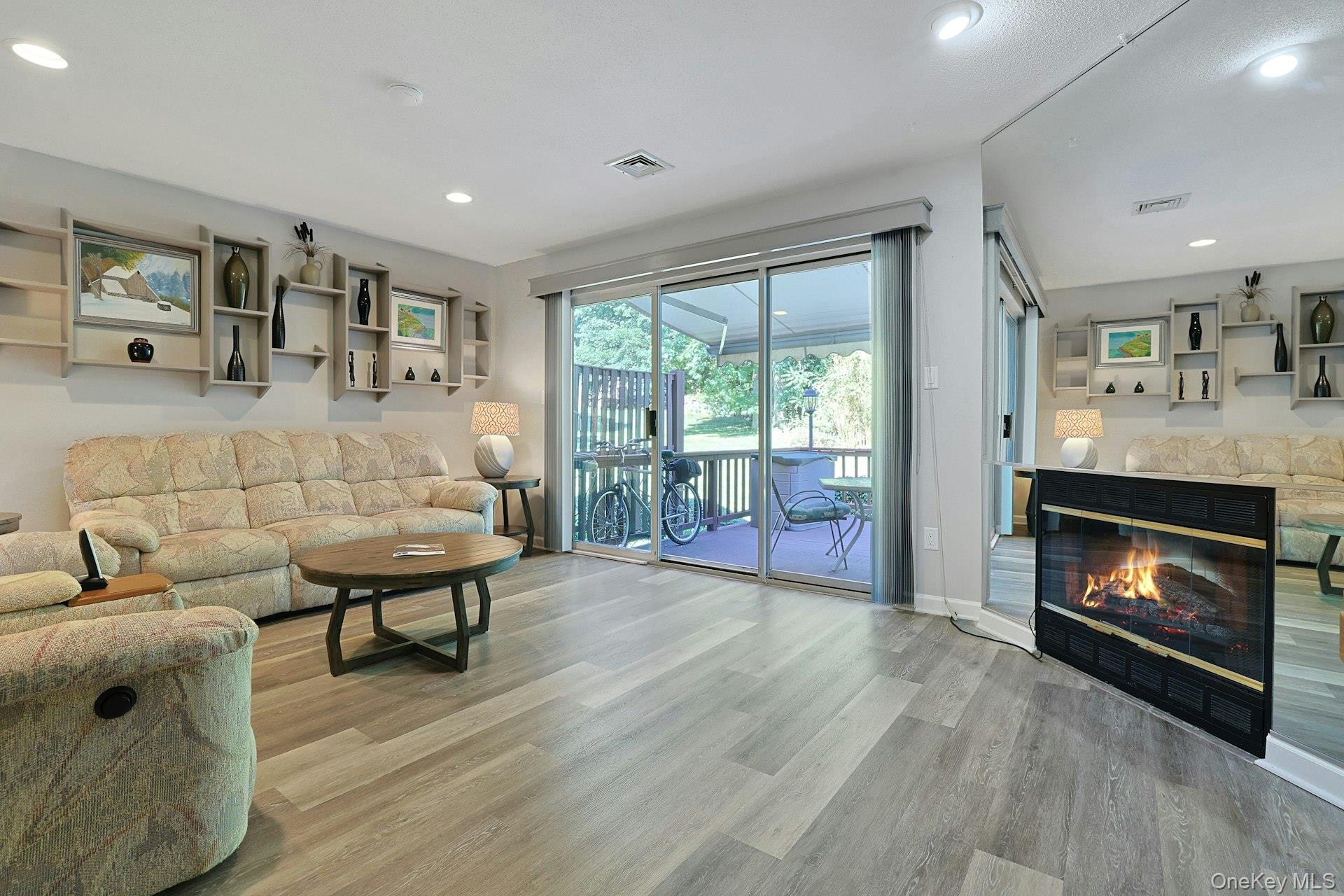 3902 Hickory Court Property Photo 11