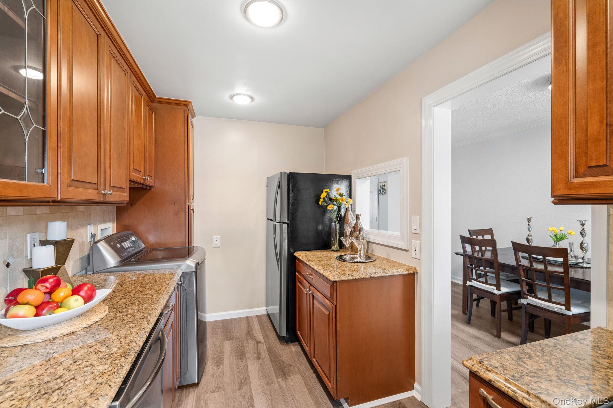 120 N Broadway 3c Property Photo 6
