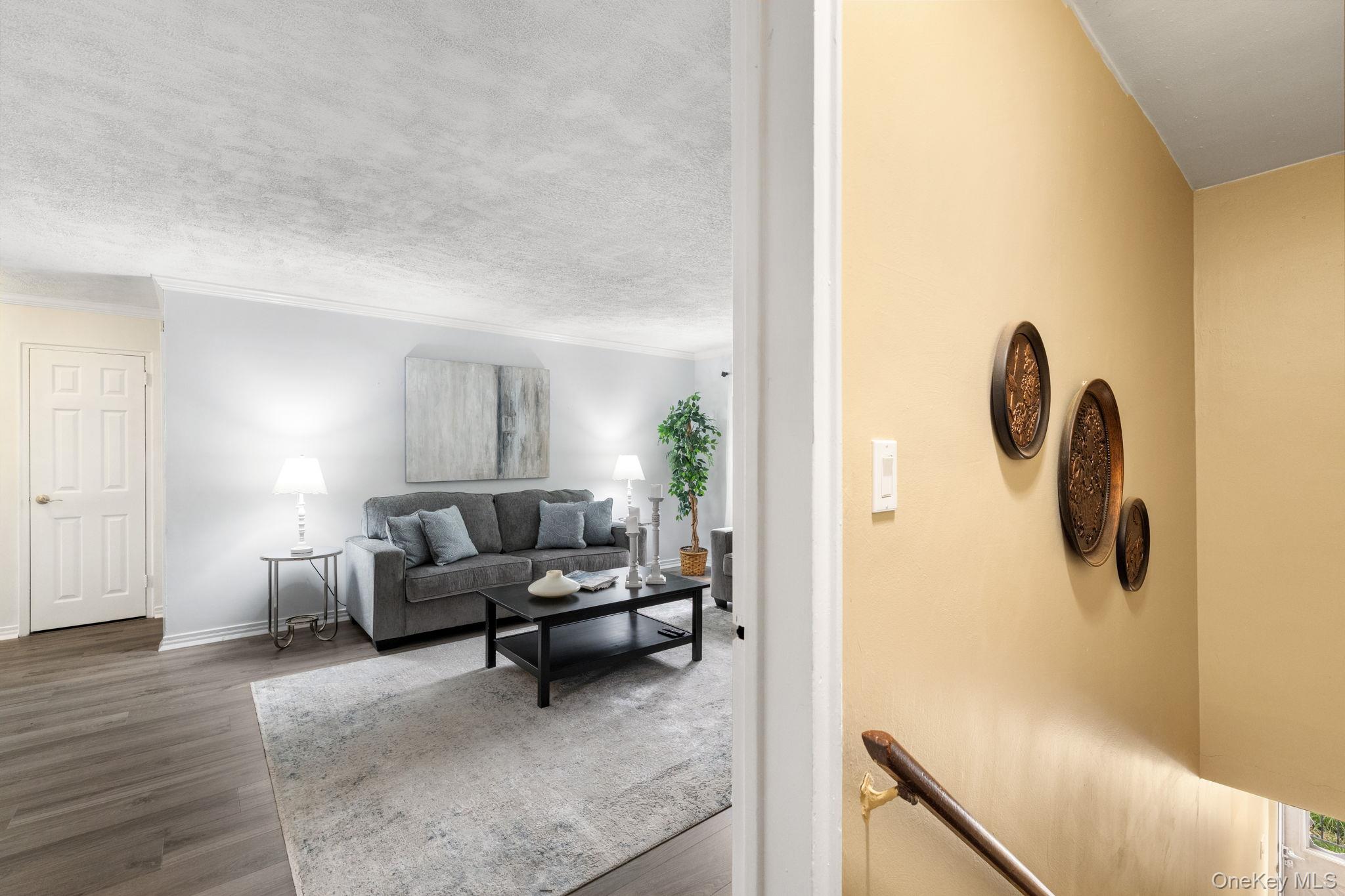 120 N Broadway 3c Property Photo 8