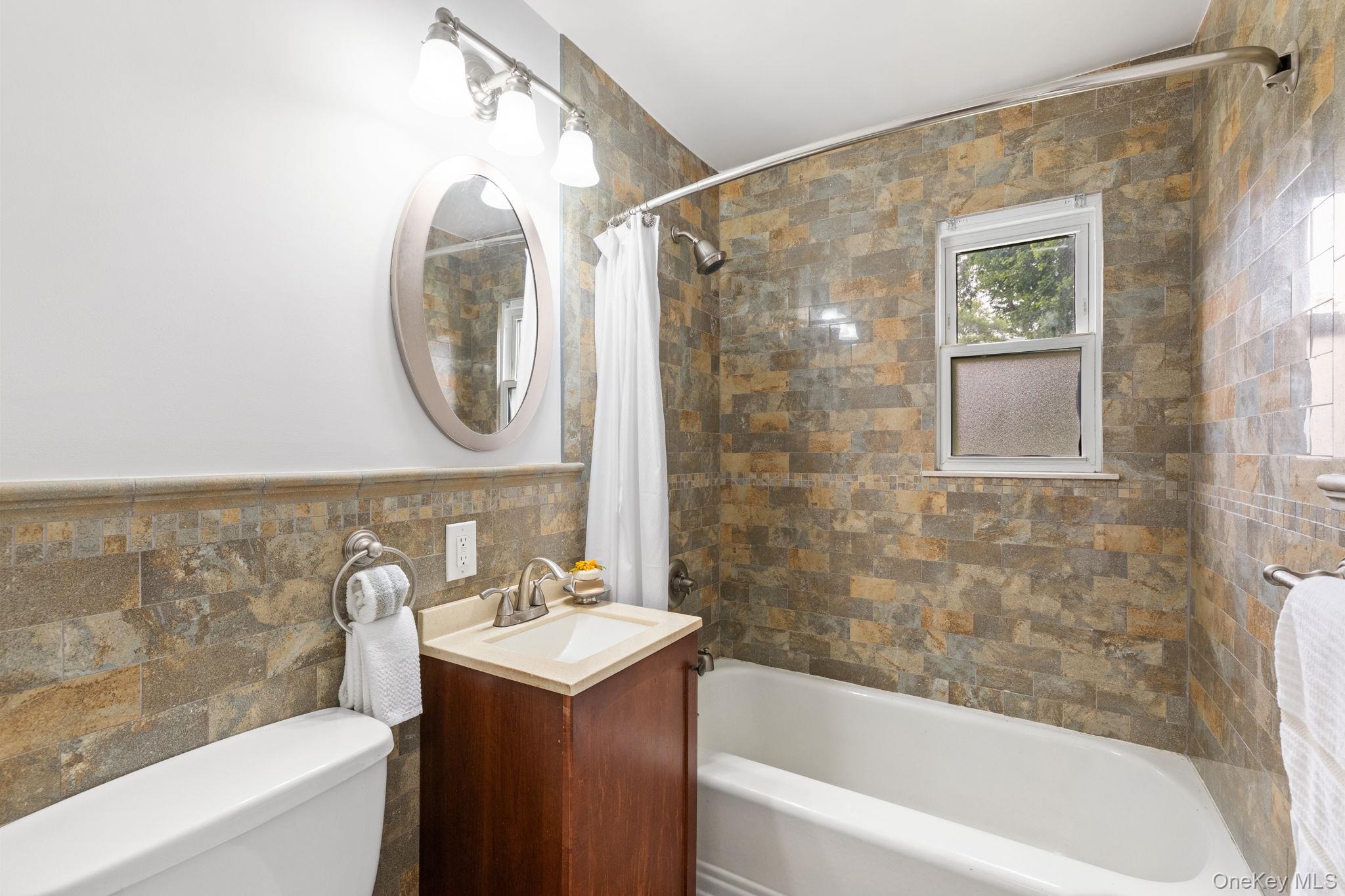 120 N Broadway 3c Property Photo 15