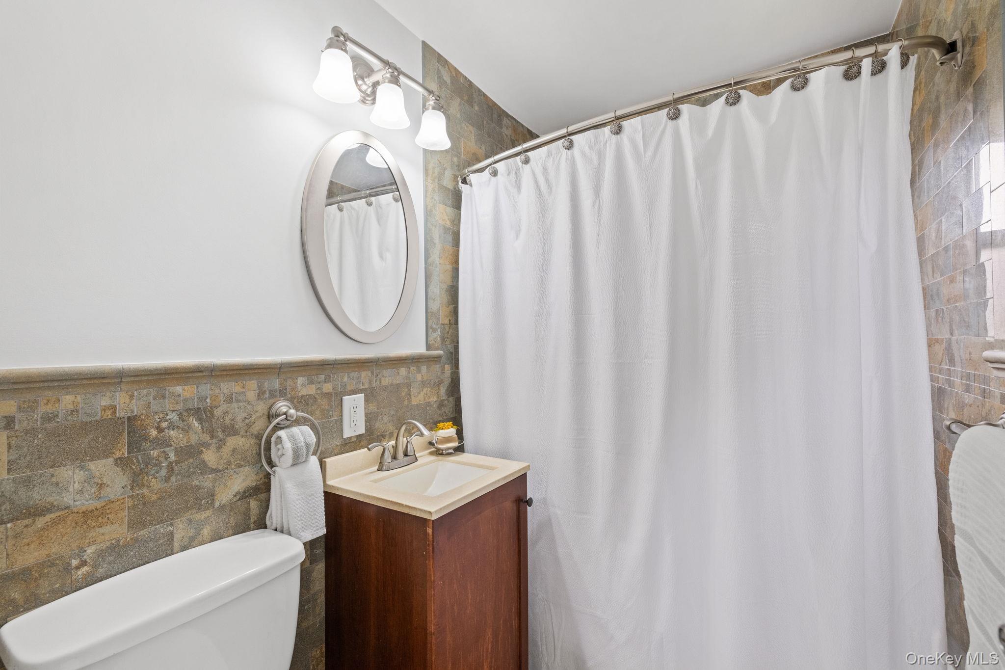 120 N Broadway 3c Property Photo 16