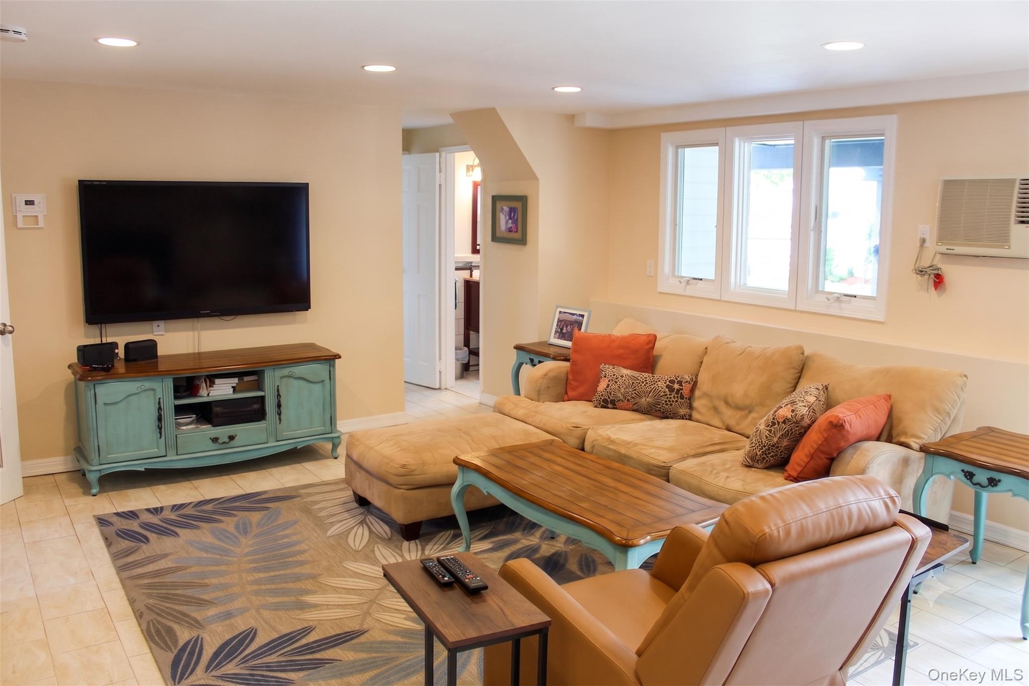 3186 Ocean Harbor Drive Property Photo 24