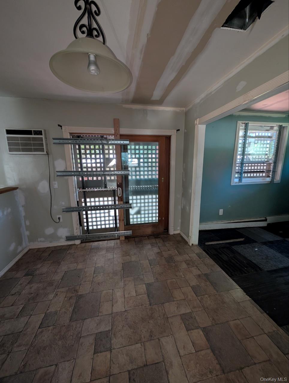 16 Thomas Street Property Photo 4