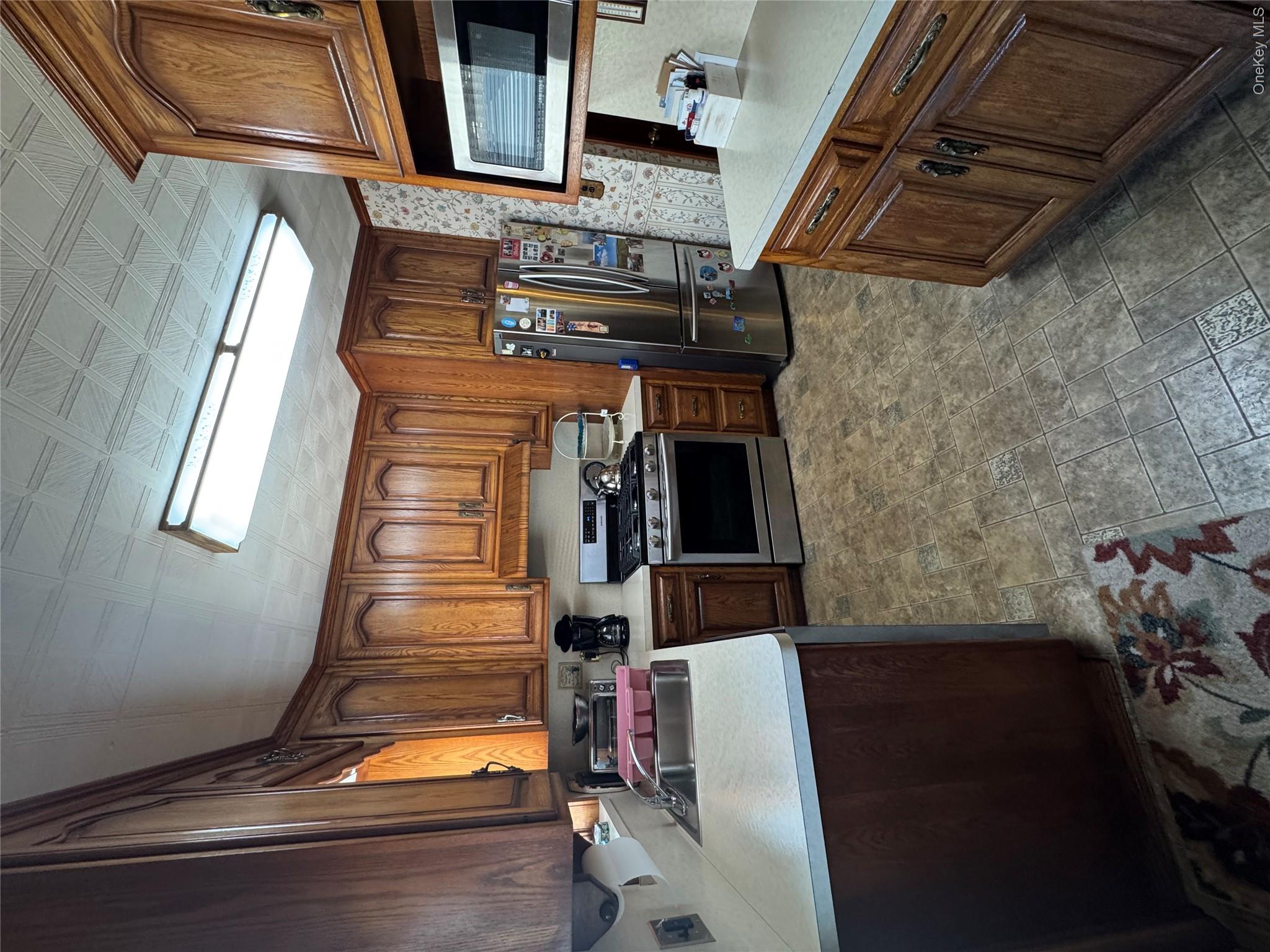 8114 Margaret Place Property Photo 5
