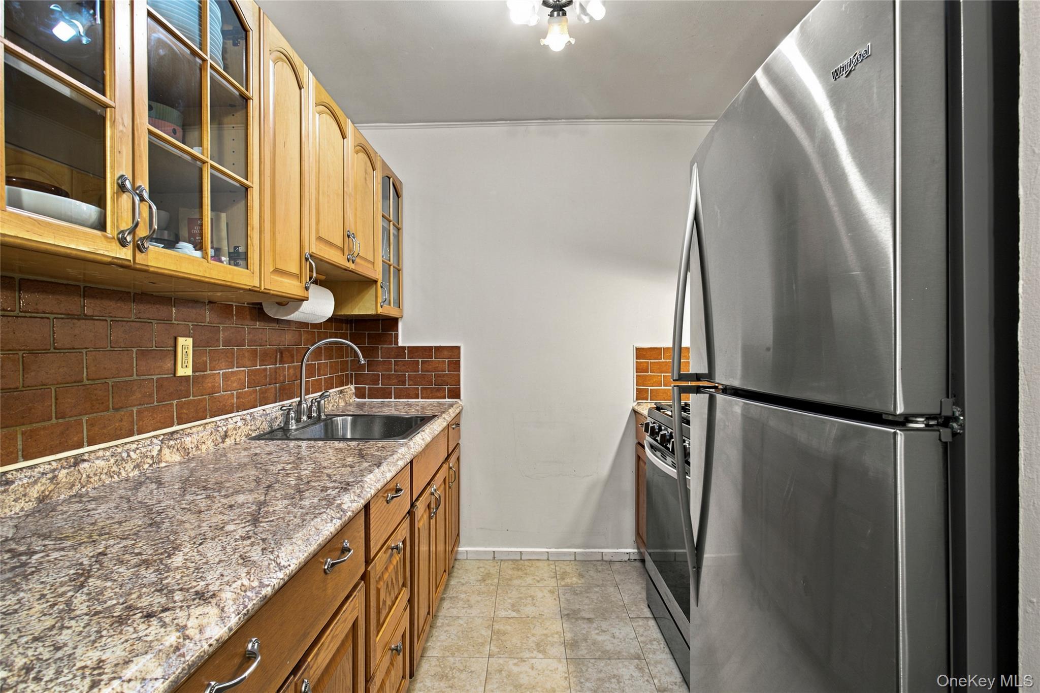 77 Carpenter Avenue 3b Property Photo 10