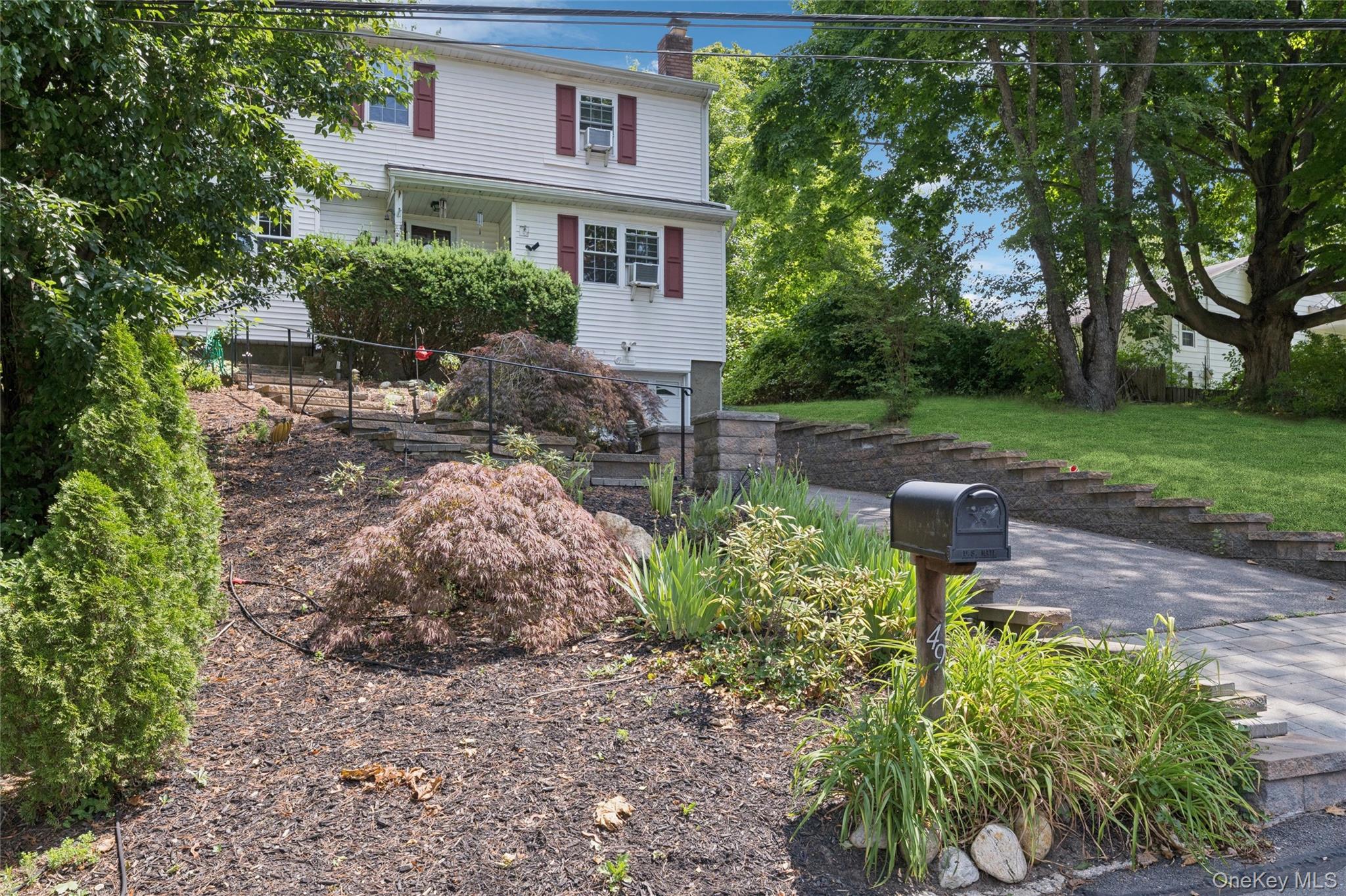 49 Old Town Lane Property Photo 3