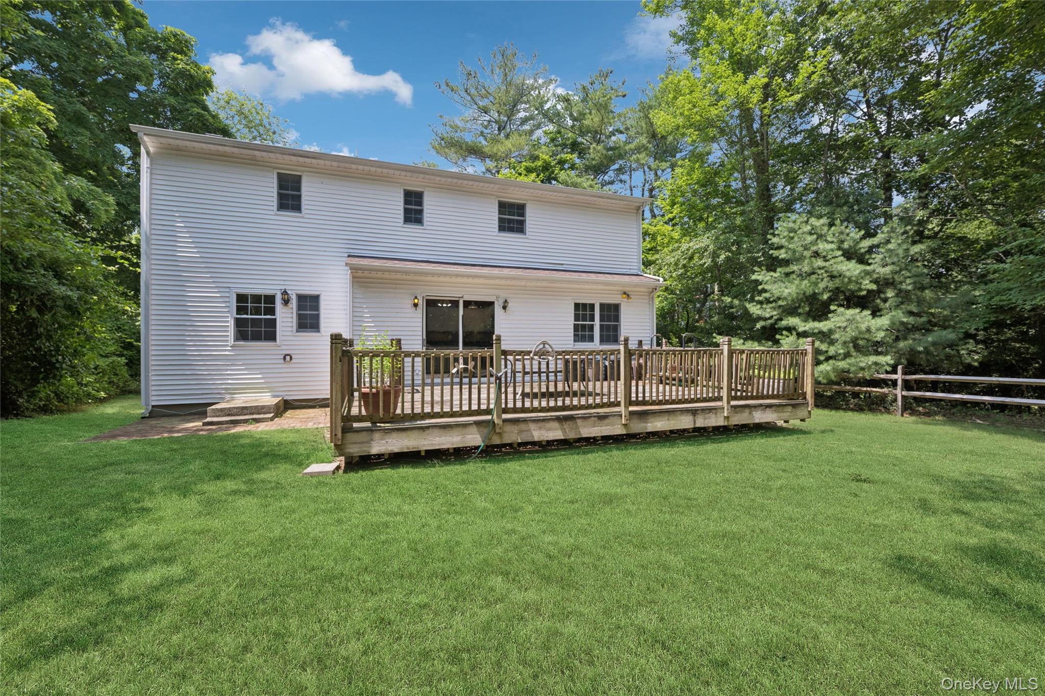 49 Old Town Lane Property Photo 4