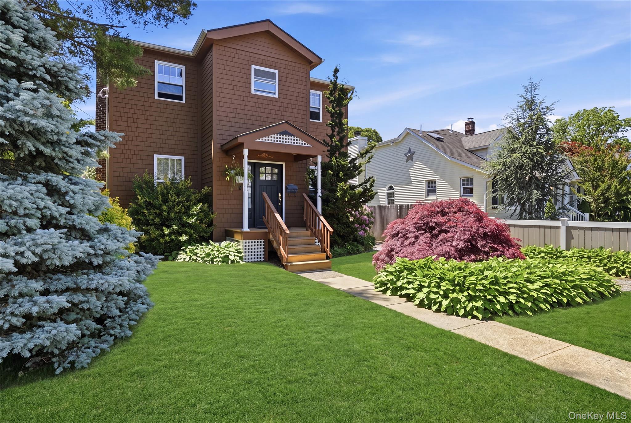 100 Elm Street Property Photo 2