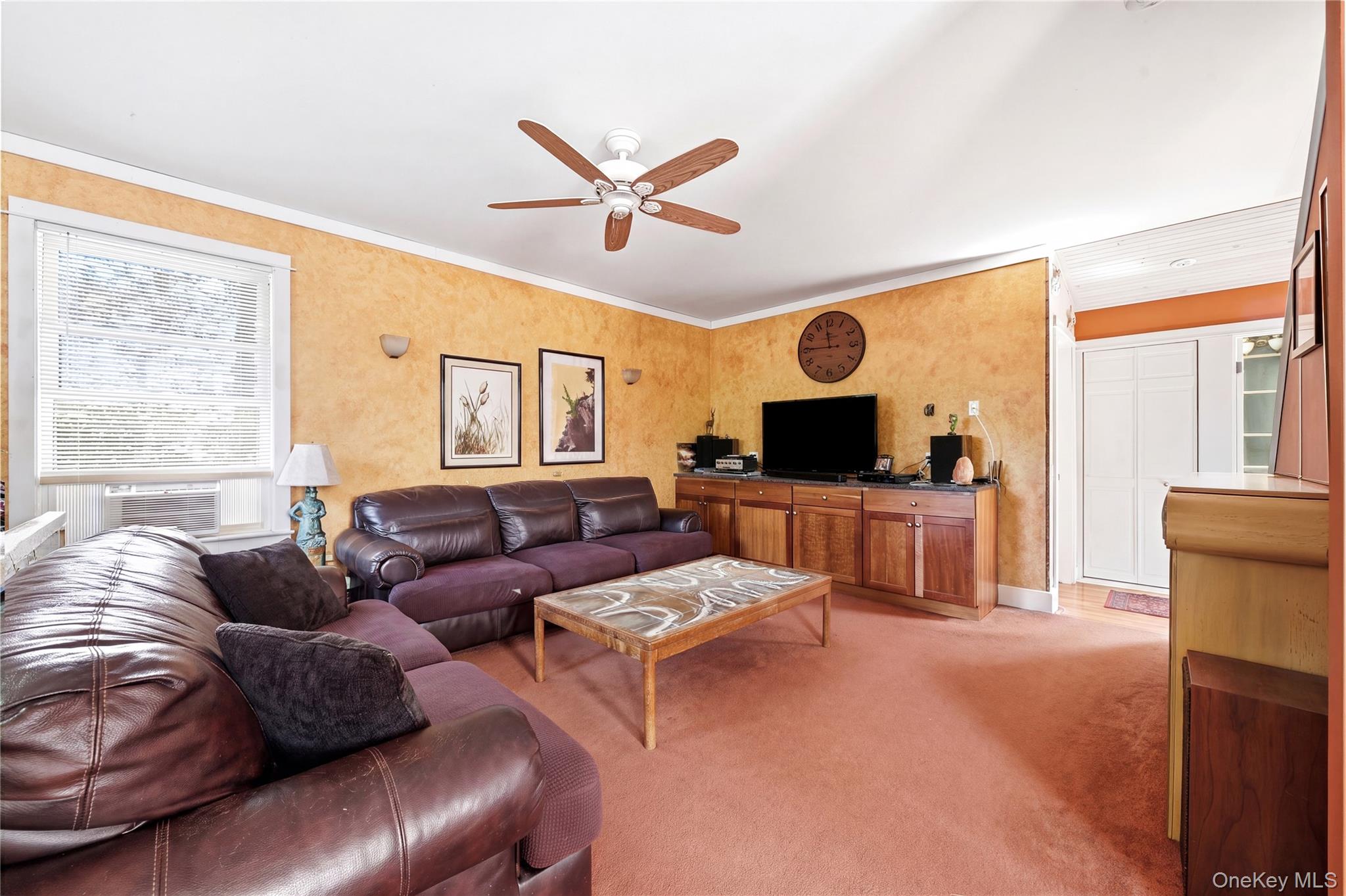 100 Elm Street Property Photo 17