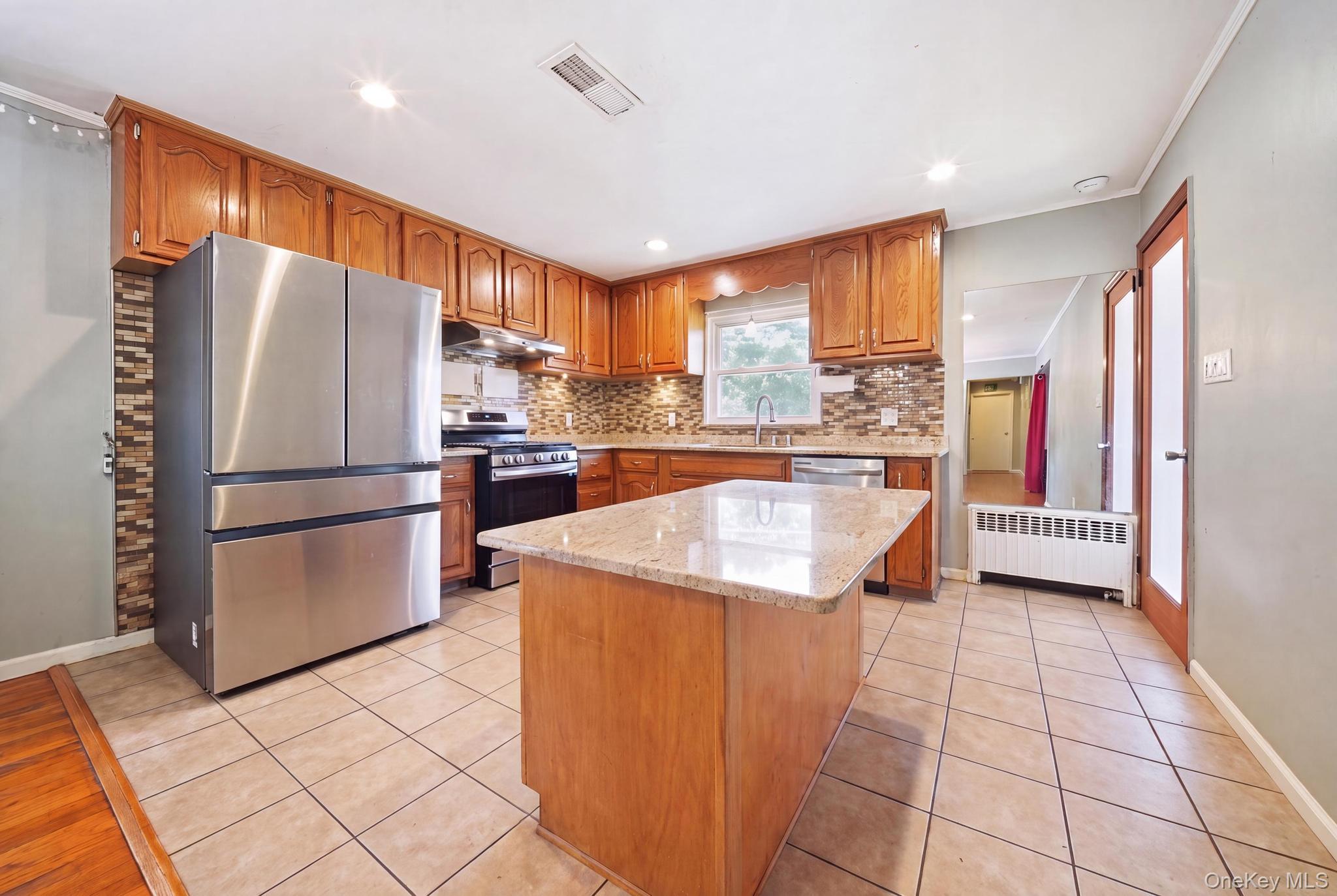 32 Lake Avenue Property Photo 6