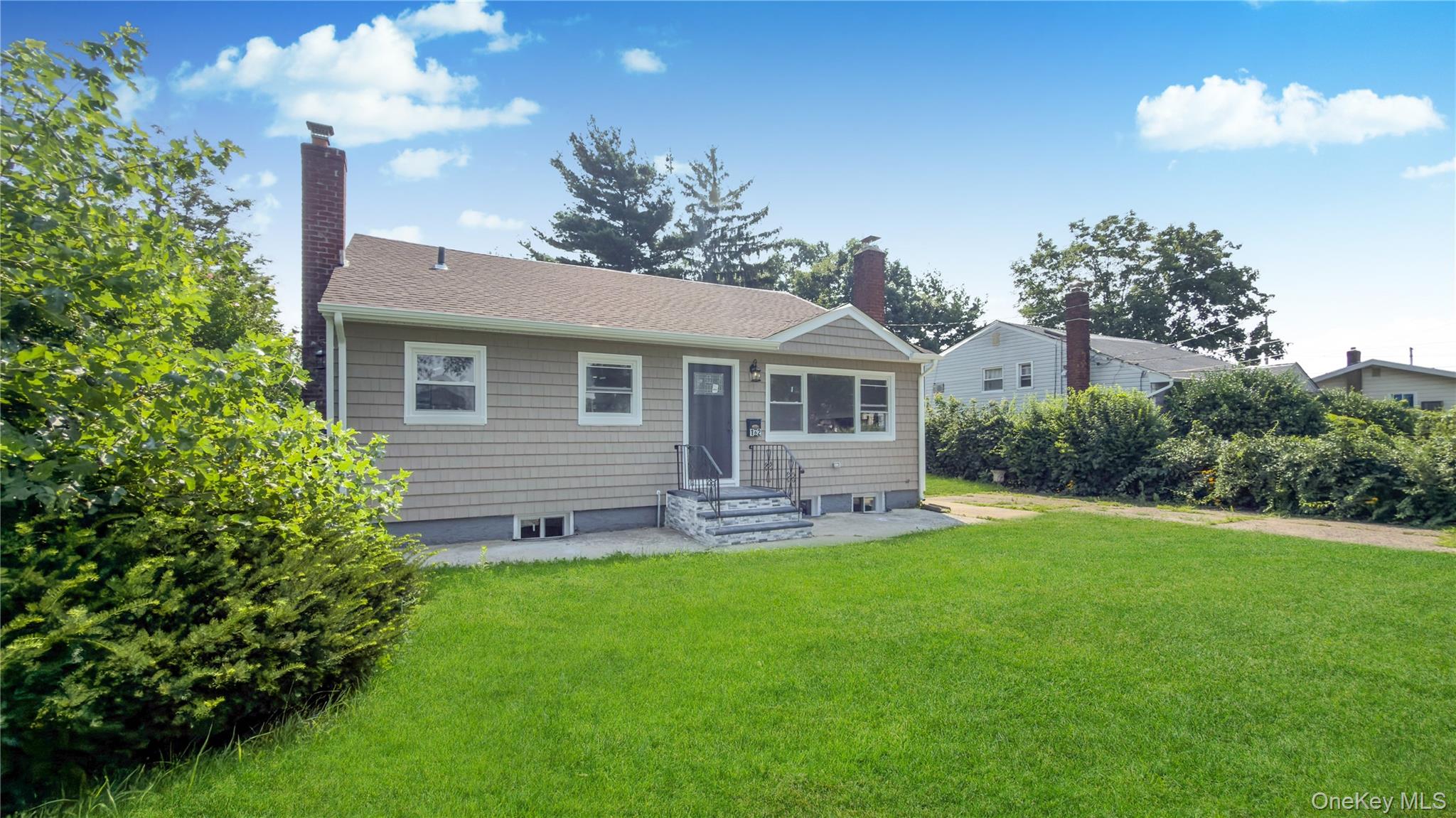 162 State Street Property Photo 2