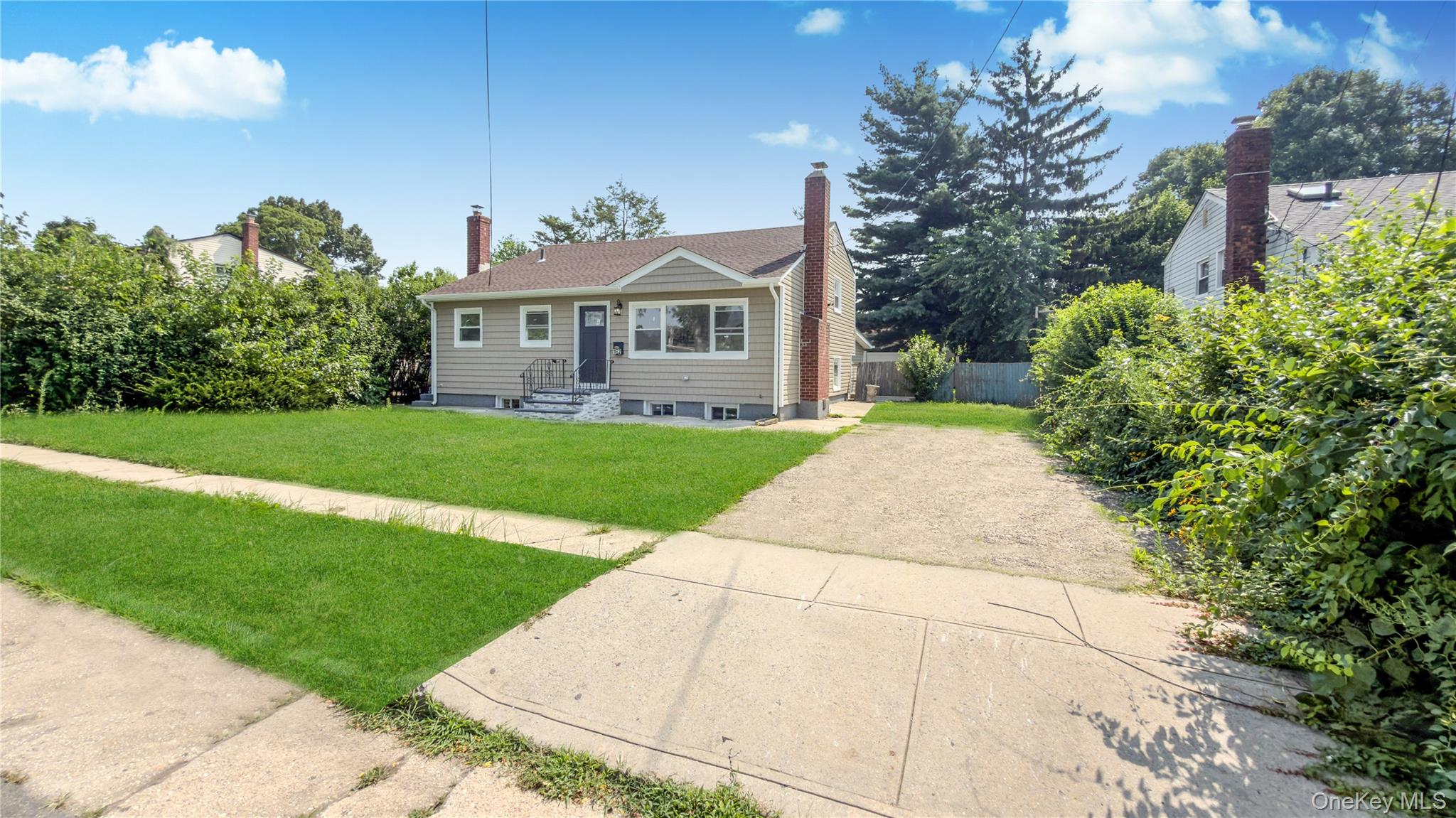 162 State Street Property Photo 4